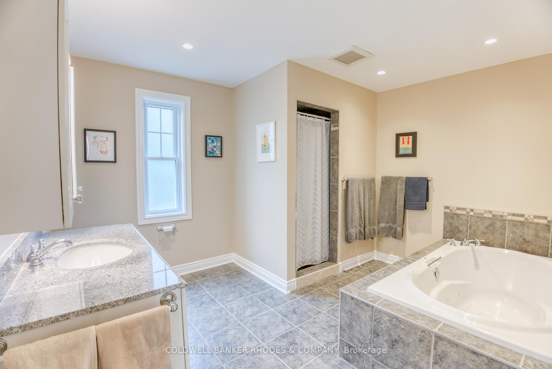 Photo 18 of 26 Sandridge Road, Ottawa, Manor Park — HOMEH