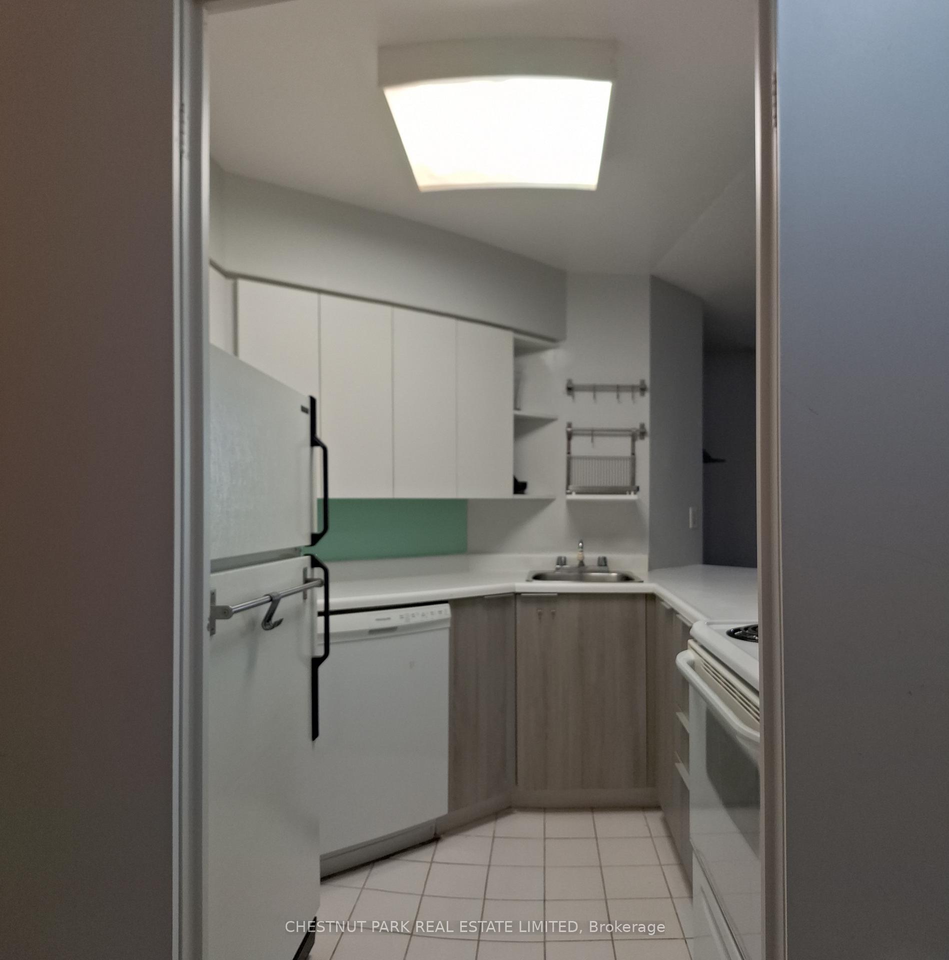 Photo 16 of Unit 305, 25 Maitland Street, Toronto, Church-Yonge Corridor — HOMEH