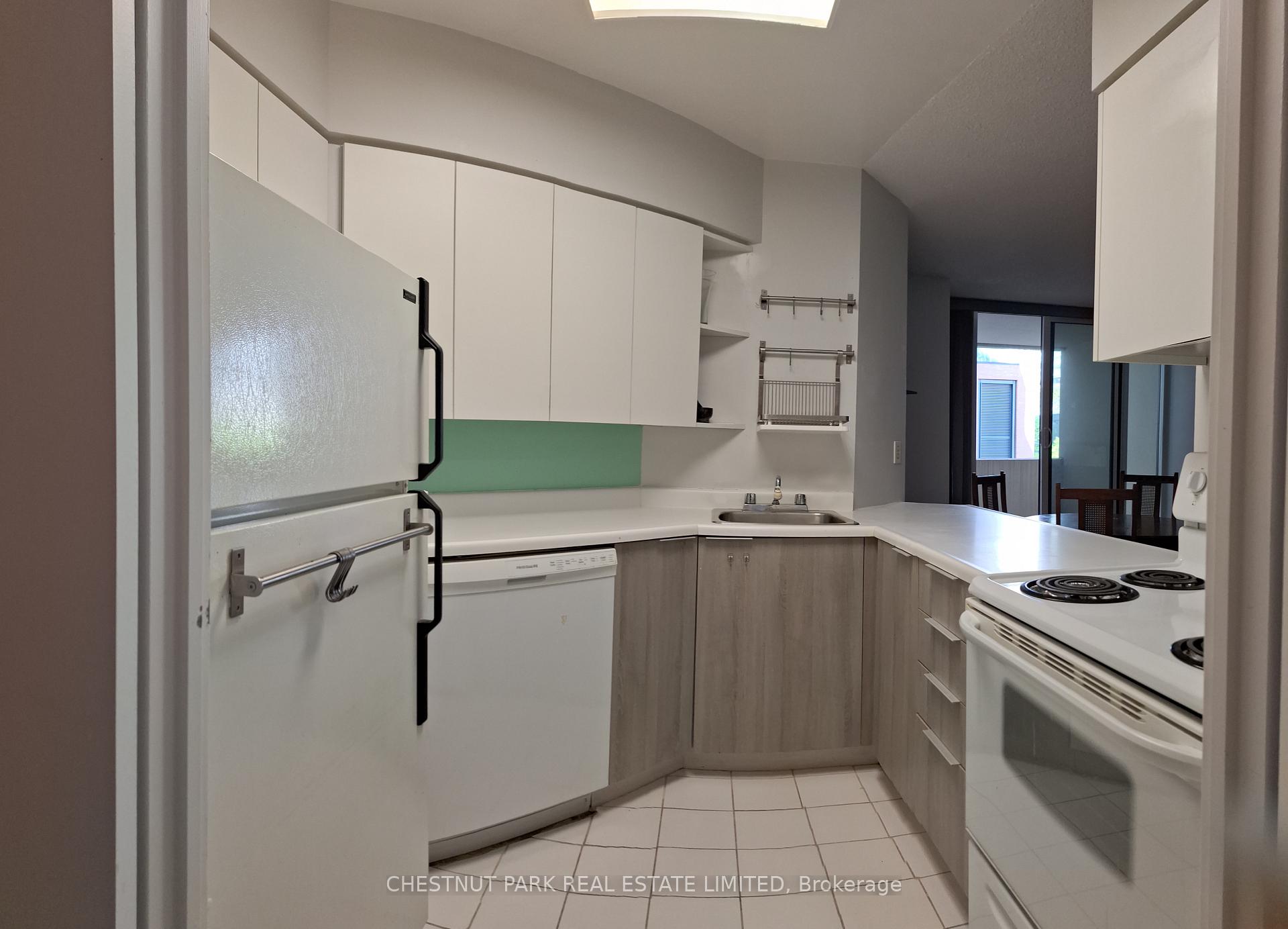 Photo 7 of Unit 305, 25 Maitland Street, Toronto, Church-Yonge Corridor — HOMEH