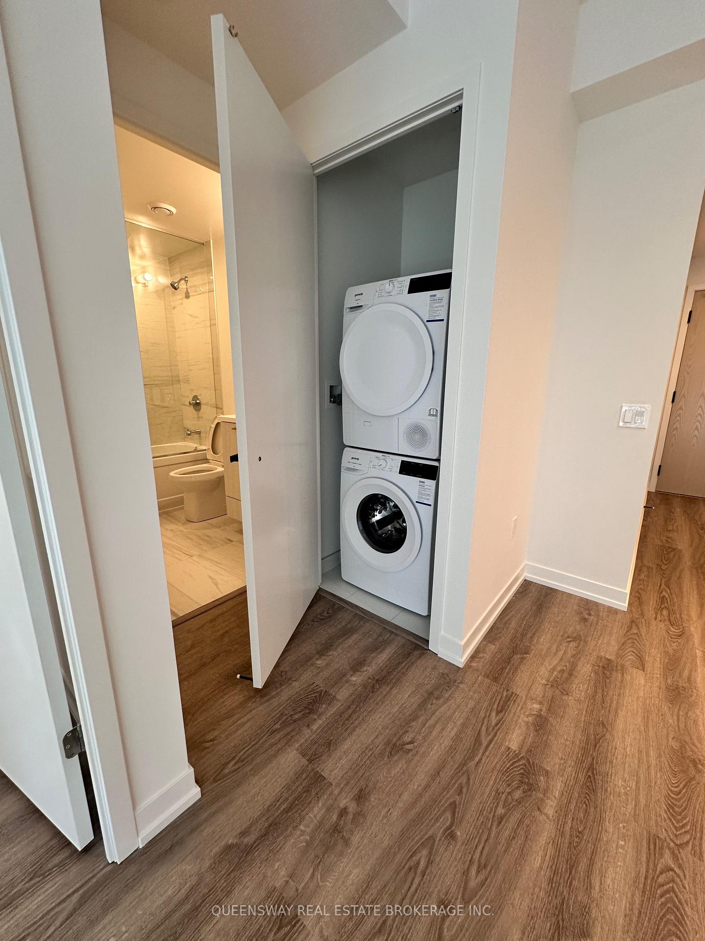 Photo 5 of Unit 4508, 195 Commerce Street, Vaughan, Vaughan Corporate Centre — HOMEH