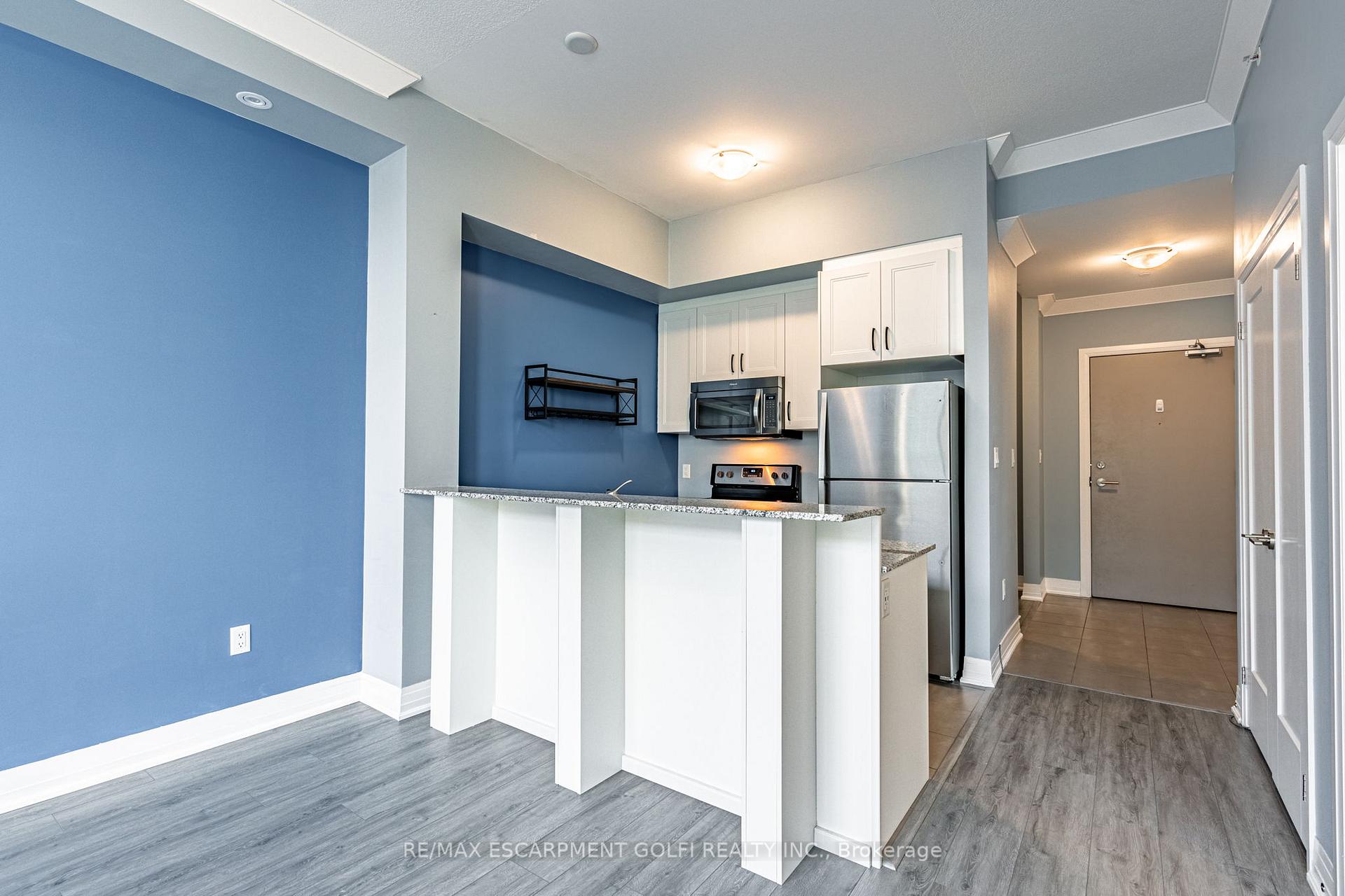 Photo 8 of Unit 509, 10 Concord Place, Grimsby, Grimsby Beach — HOMEH