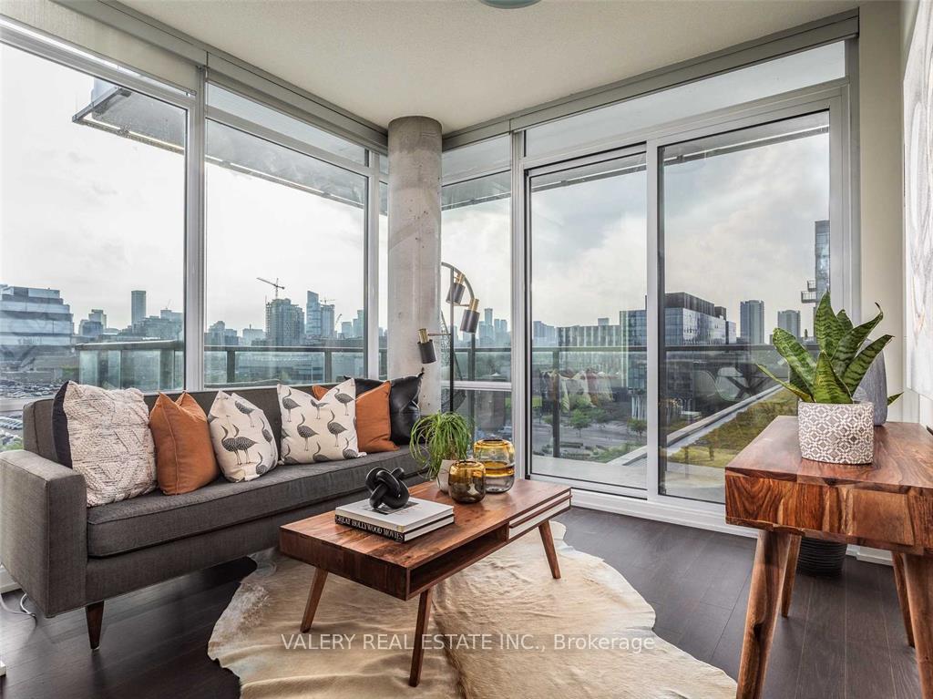 Photo 2 of Unit S610, 455 Front Street, Toronto, Waterfront Communities — HOMEH