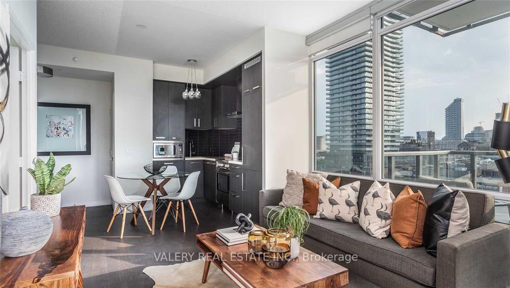 Photo 4 of Unit S610, 455 Front Street, Toronto, Waterfront Communities — HOMEH