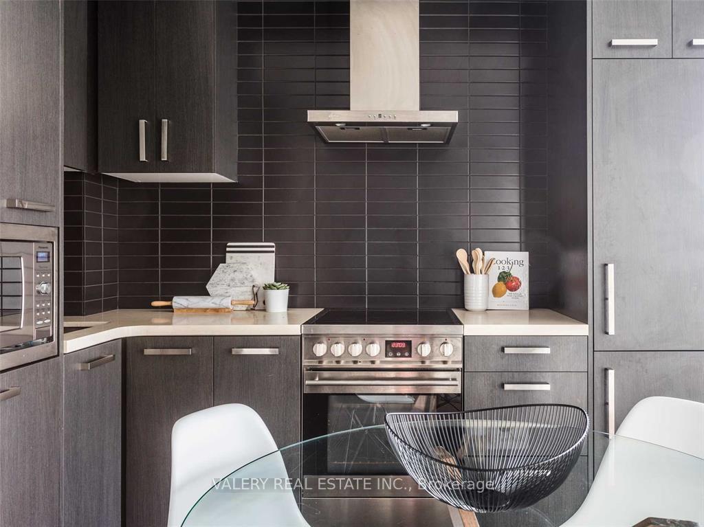 Photo 5 of Unit S610, 455 Front Street, Toronto, Waterfront Communities — HOMEH
