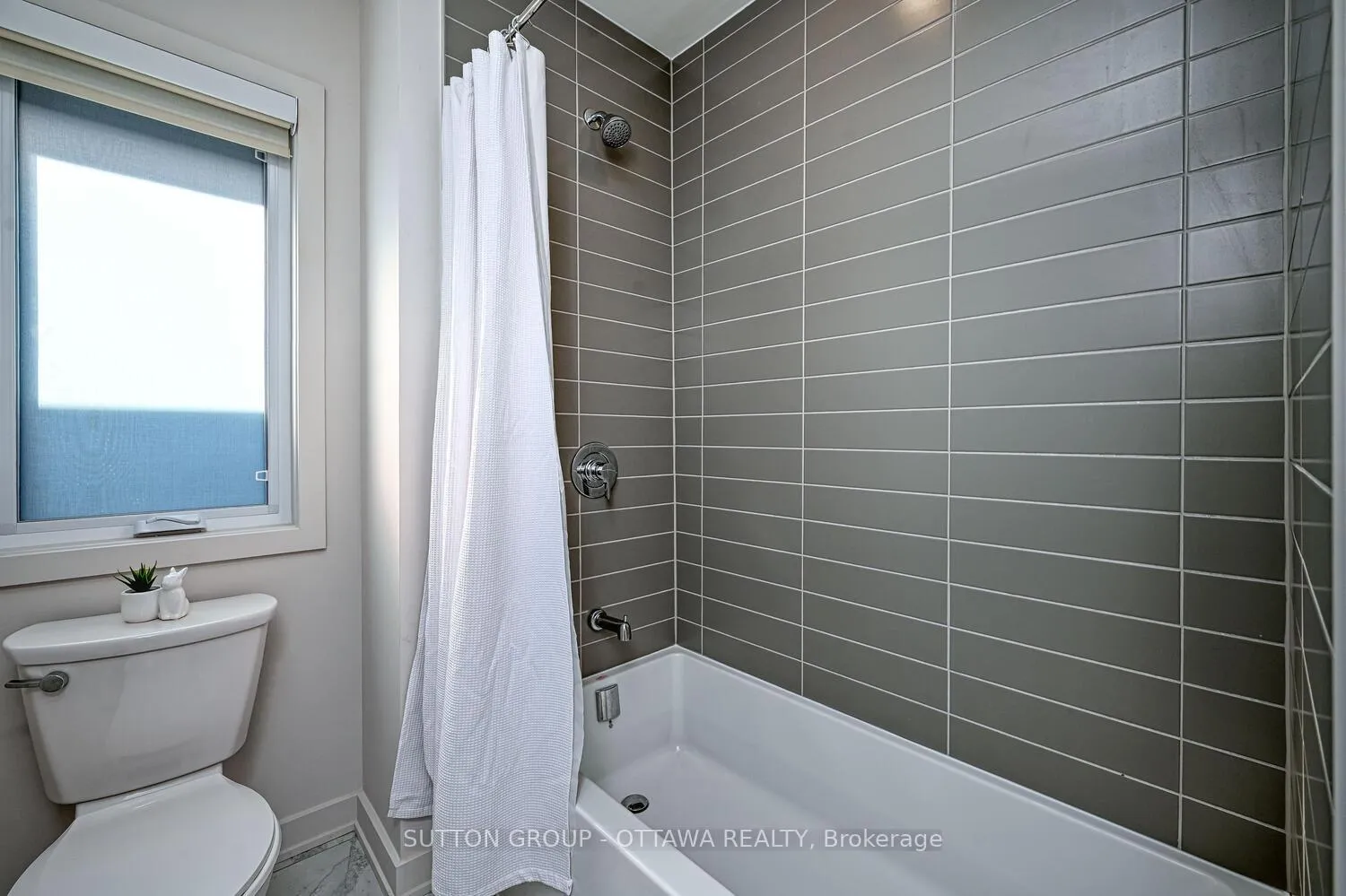 Photo 31 of 732 Wooler Place, Ottawa, Leitrim — HOMEH