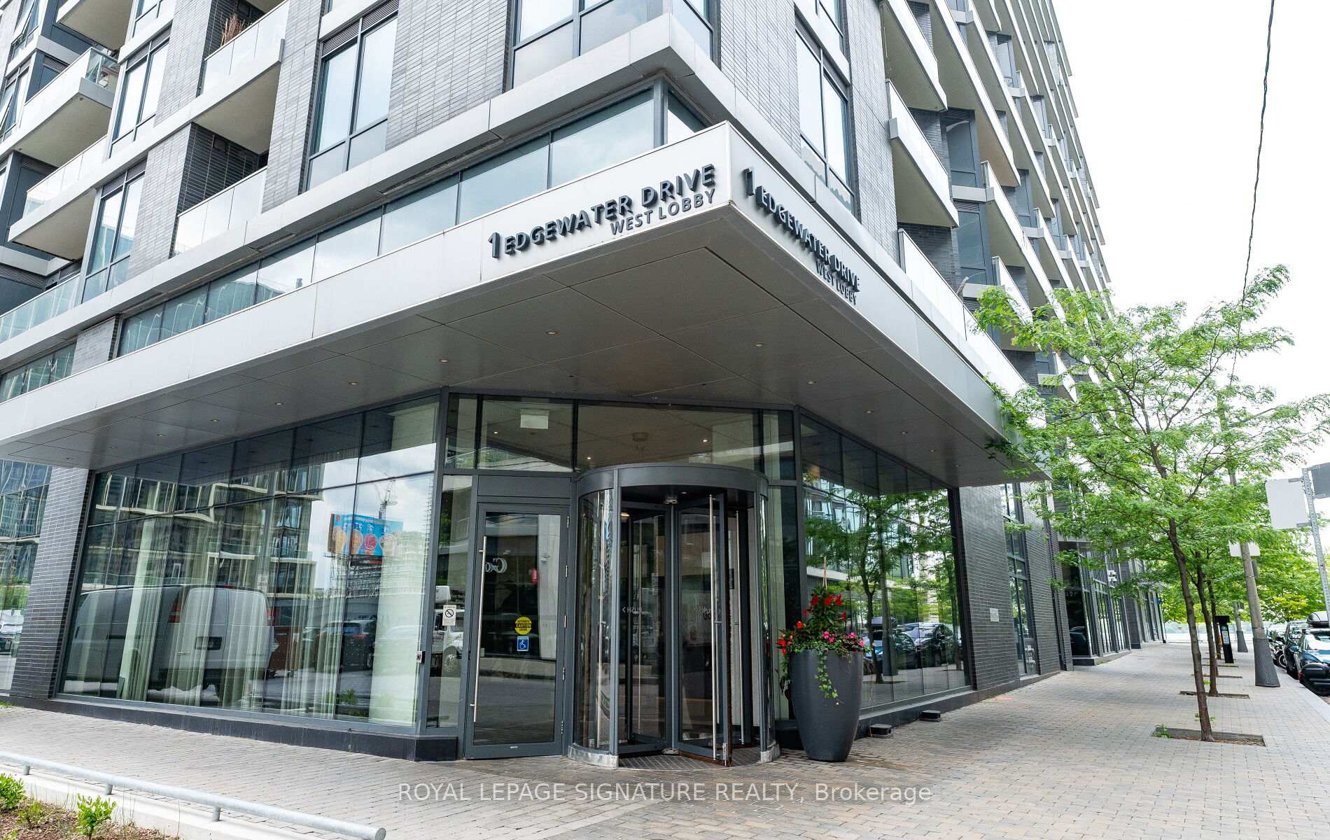 Photo 6 of Unit PH35, 1 Edgewater Drive, Toronto, Waterfront Communities — HOMEH