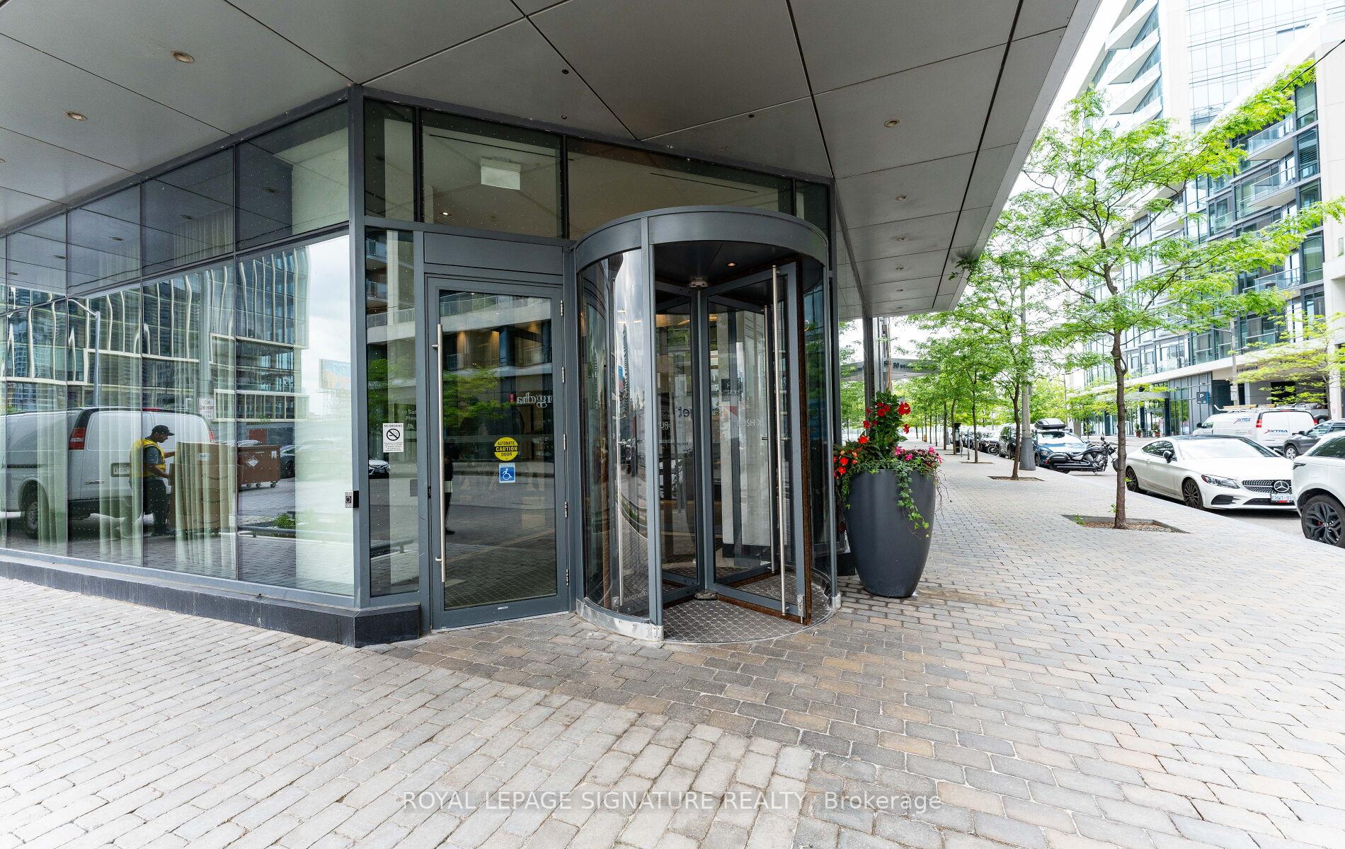 Photo 7 of Unit PH35, 1 Edgewater Drive, Toronto, Waterfront Communities — HOMEH