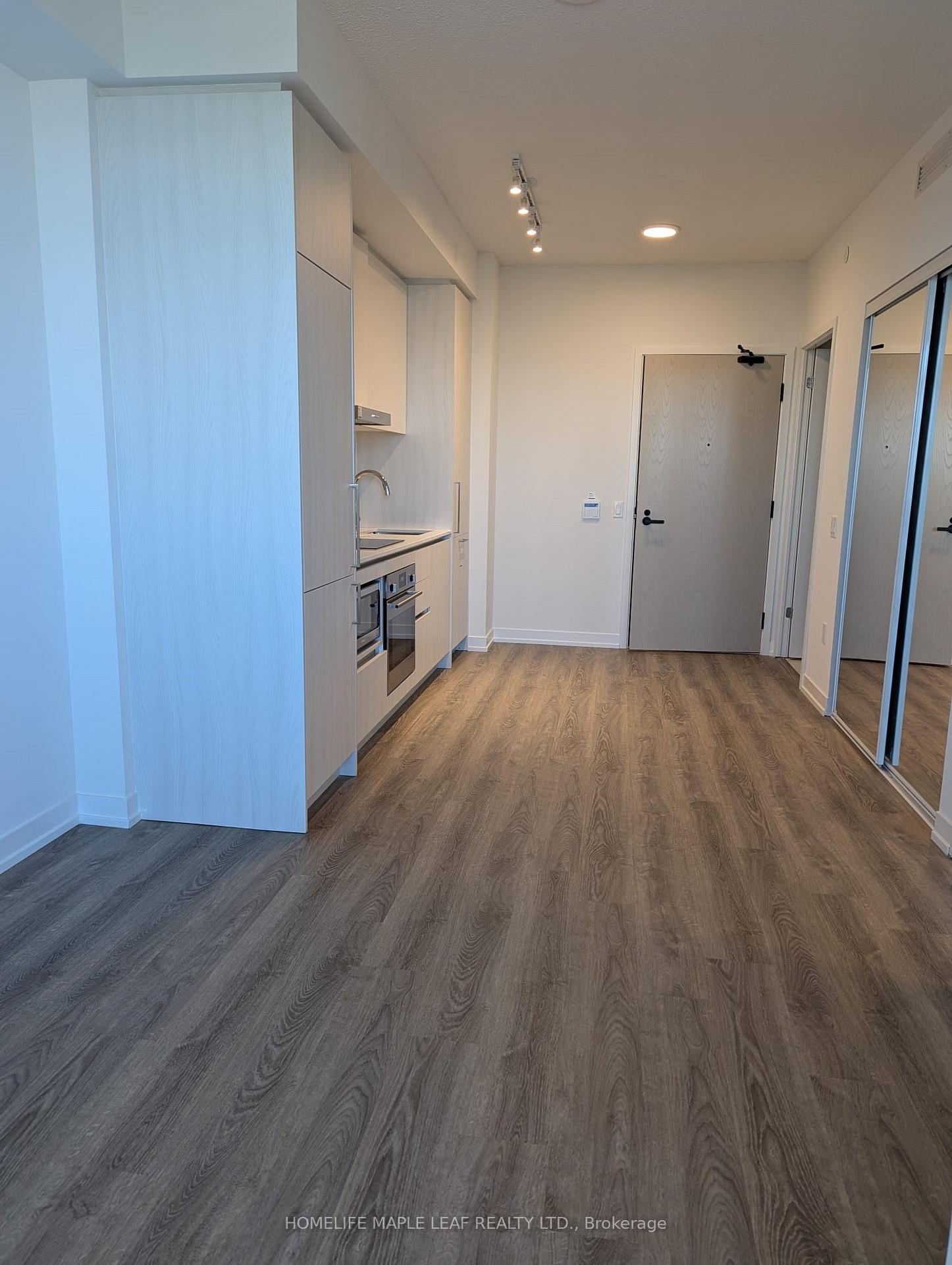 Photo 6 of Unit 4605, 195 Commerce Street S, Vaughan, Vaughan Corporate Centre — HOMEH