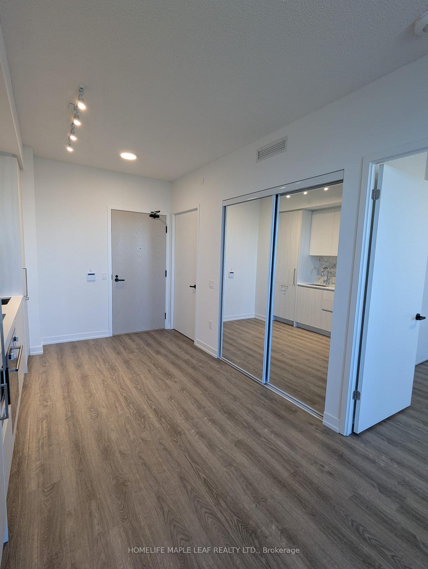 Photo 21 of Unit 4605, 195 Commerce Street S, Vaughan, Vaughan Corporate Centre — HOMEH