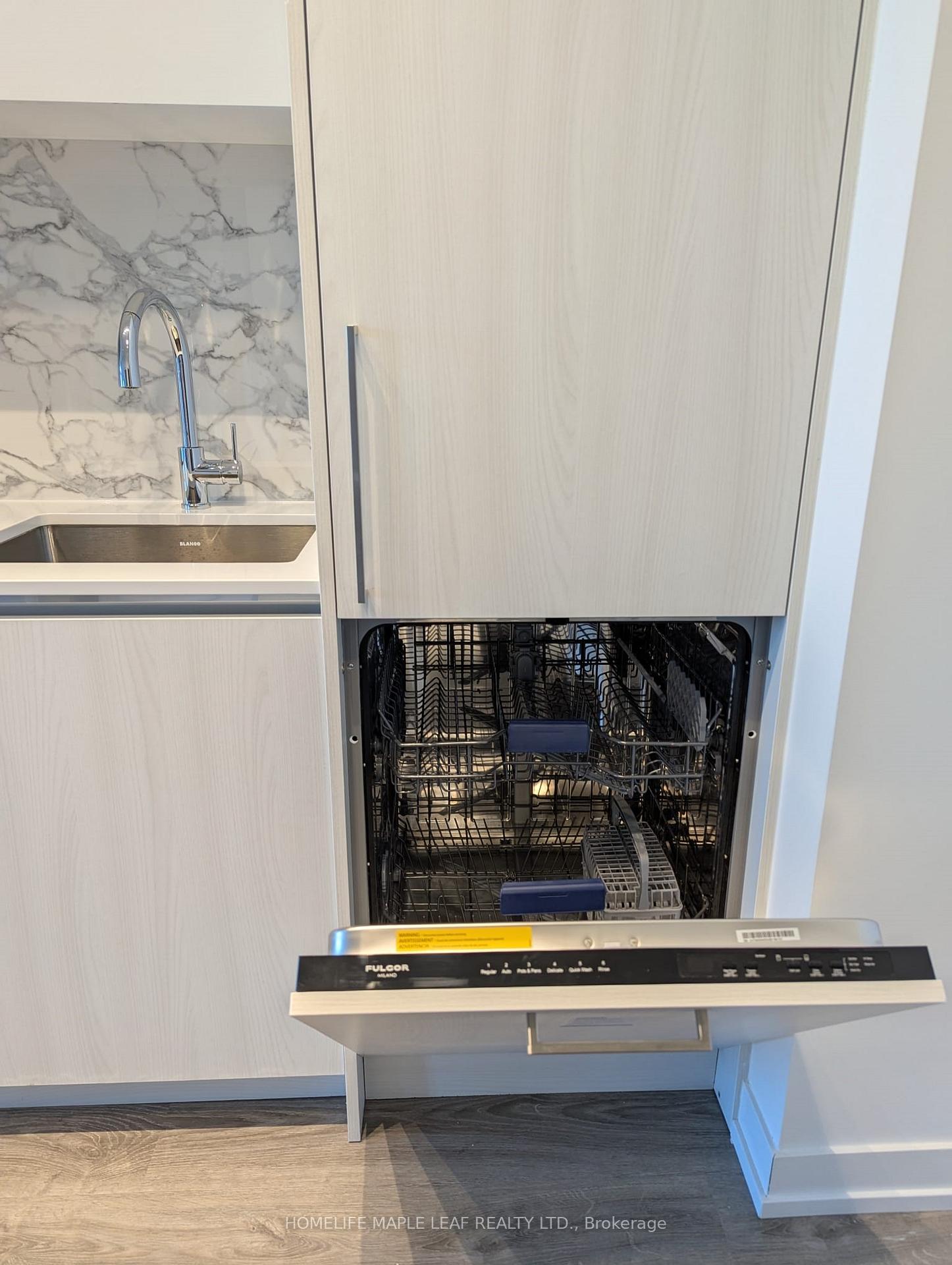 Photo 27 of Unit 4605, 195 Commerce Street S, Vaughan, Vaughan Corporate Centre — HOMEH