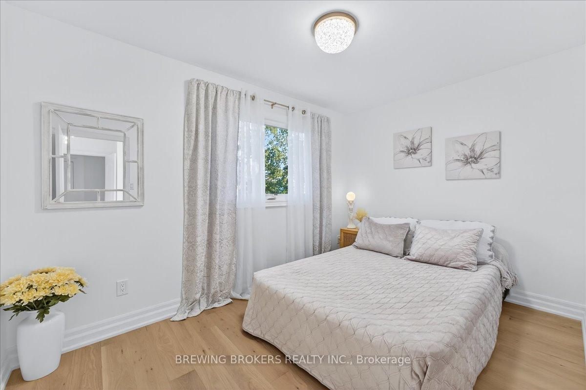 Photo 32 of 261 Nelson Crescent, Innisfil, Stroud — HOMEH