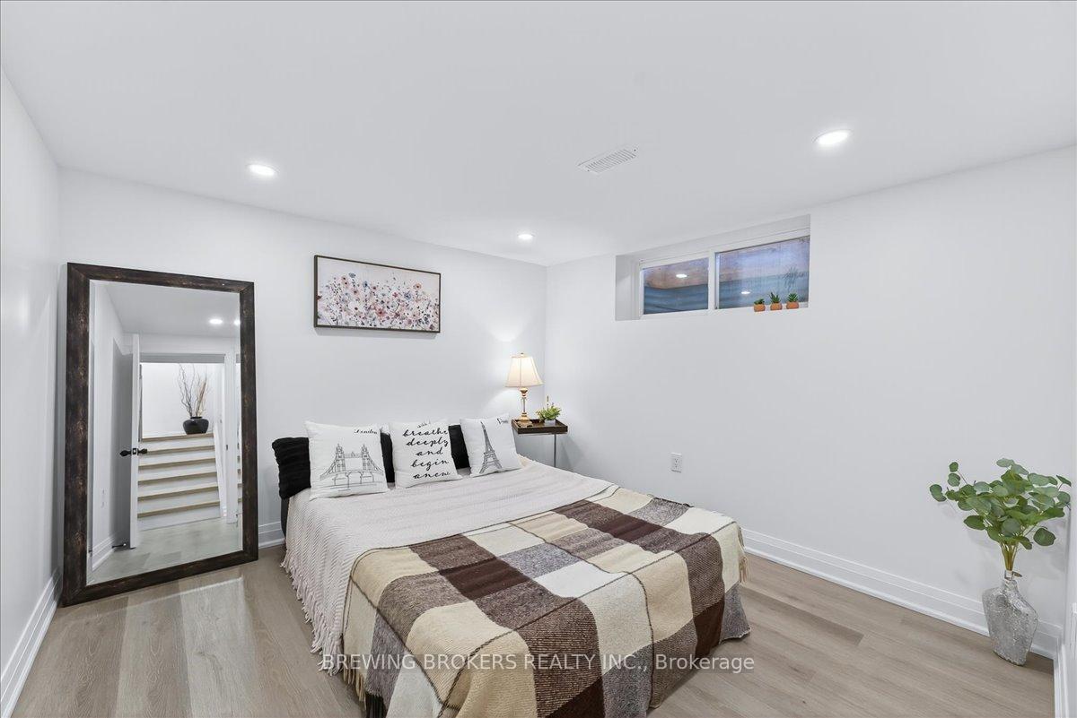 Photo 42 of 261 Nelson Crescent, Innisfil, Stroud — HOMEH