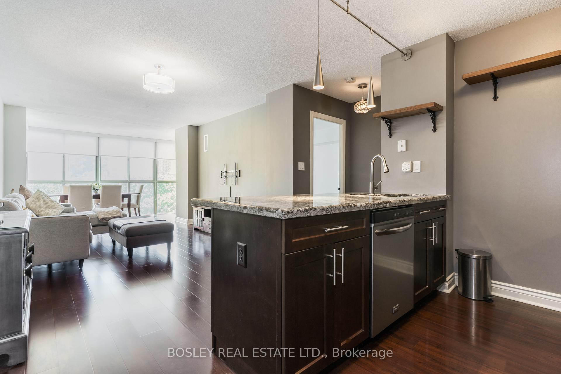 Front of Unit 603, 95 Lombard Street