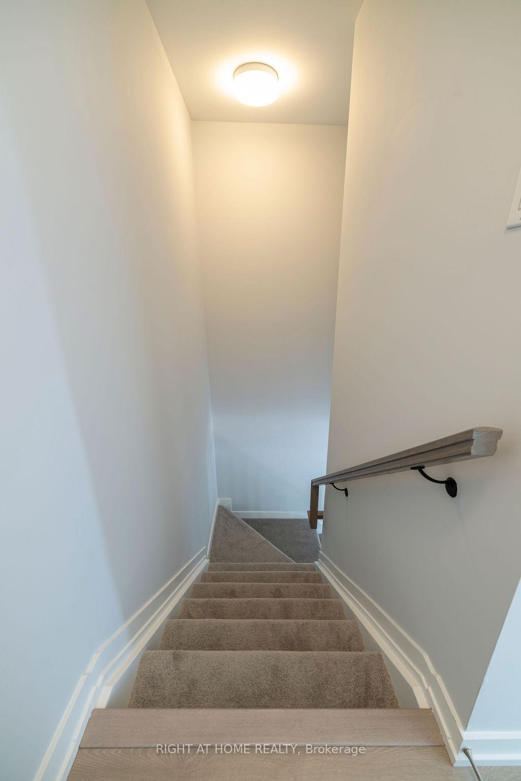 Photo 13 of 119 David Lewis Private, Ottawa, Avalon West — HOMEH