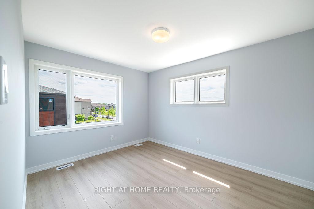 Photo 14 of 119 David Lewis Private, Ottawa, Avalon West — HOMEH
