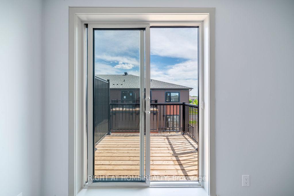 Photo 30 of 119 David Lewis Private, Ottawa, Avalon West — HOMEH