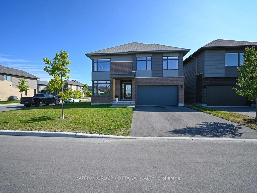 Front of 732 Wooler Place