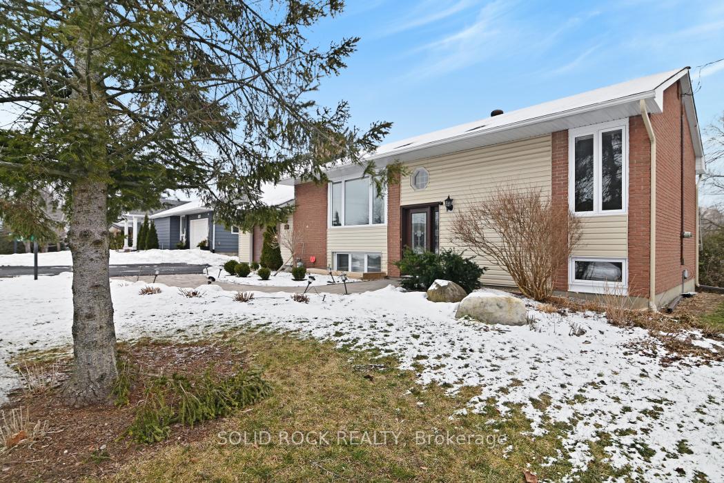 Photo 3 of 5264 Long Island Road, Ottawa, Manotick Long Island & Nicholls Island — HOMEH
