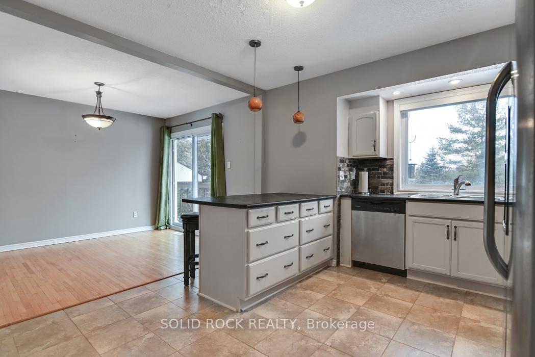 Photo 13 of 5264 Long Island Road, Ottawa, Manotick Long Island & Nicholls Island — HOMEH