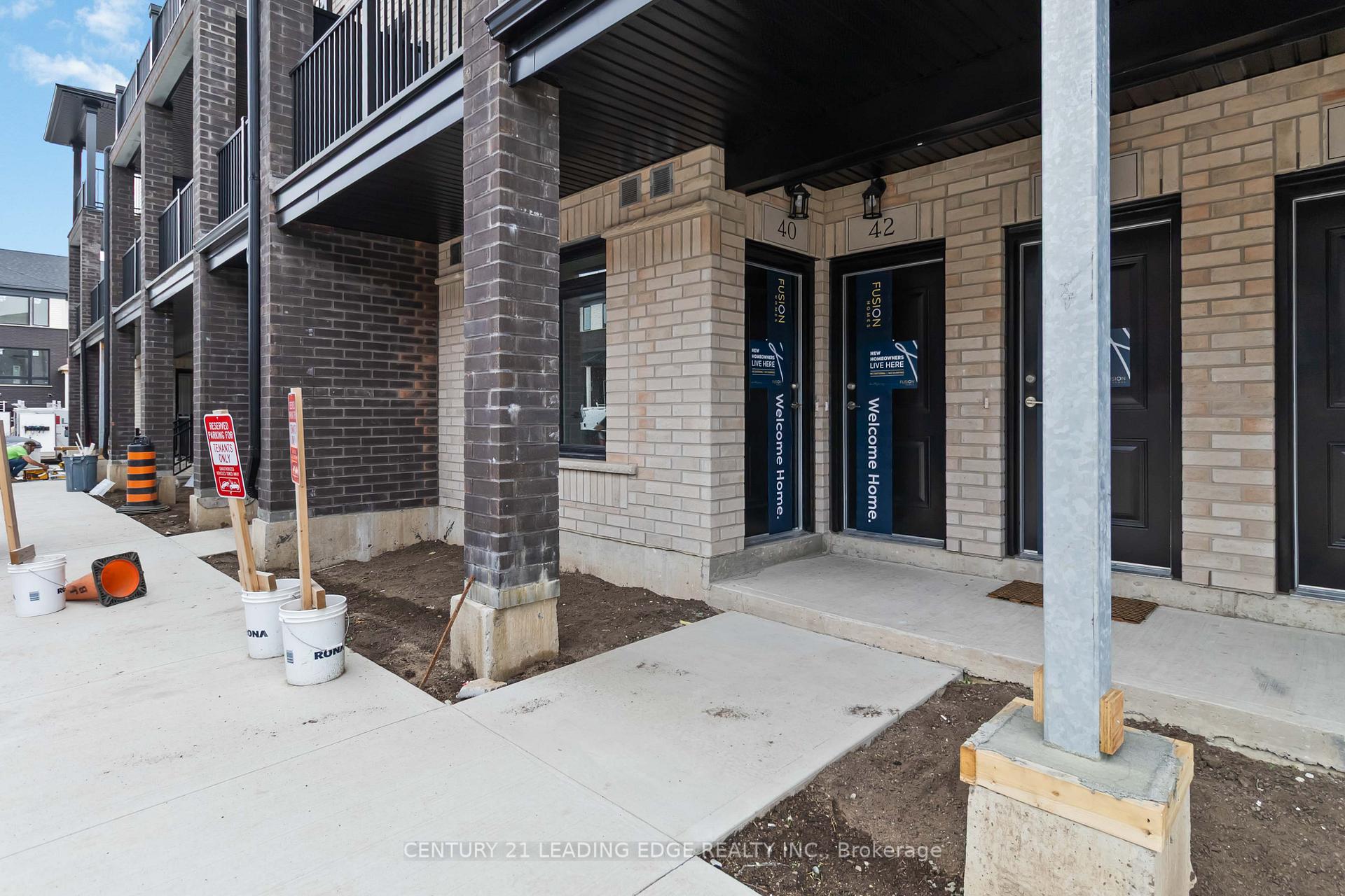 Photo 4 of 42 Arabella Drive, Guelph, Kortright East — HOMEH