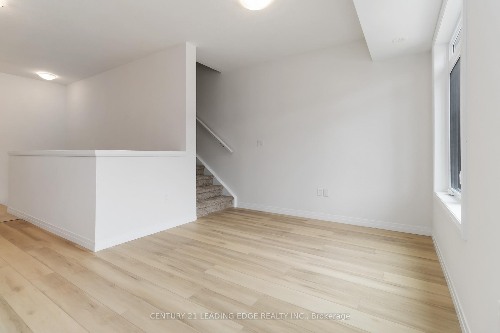 Photo 9 of 42 Arabella Drive, Guelph, Kortright East — HOMEH