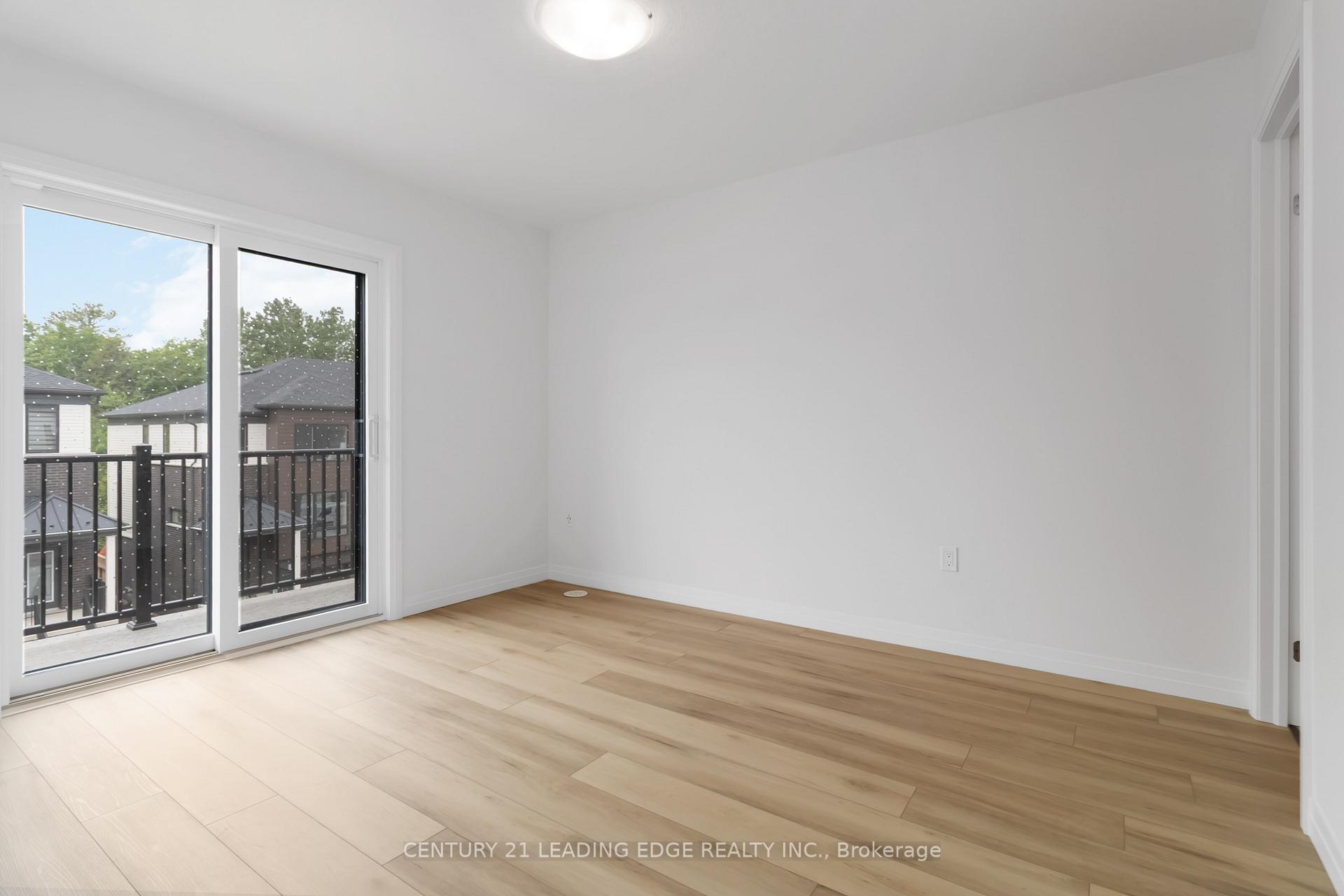 Photo 14 of 42 Arabella Drive, Guelph, Kortright East — HOMEH