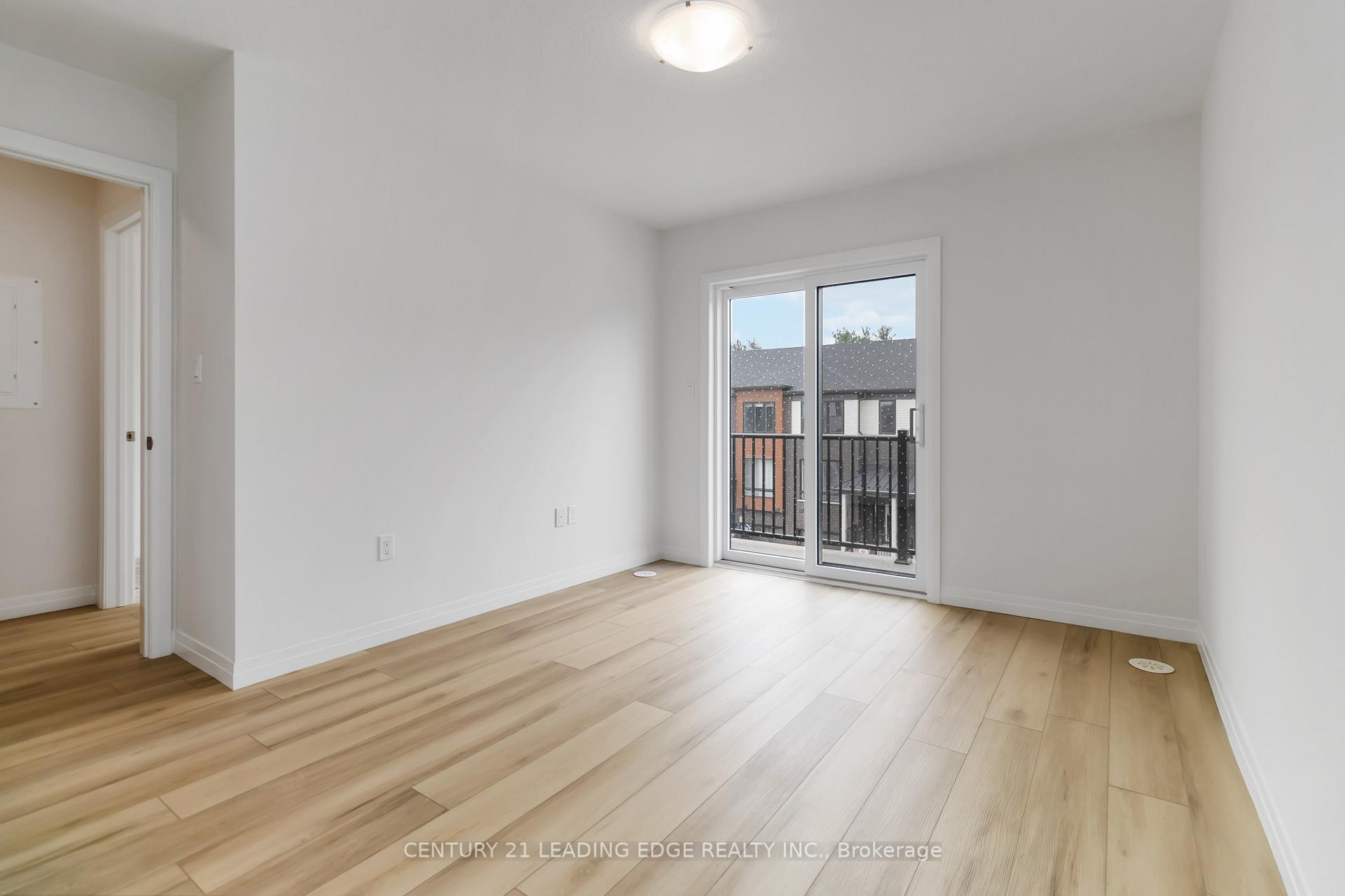 Photo 18 of 42 Arabella Drive, Guelph, Kortright East — HOMEH