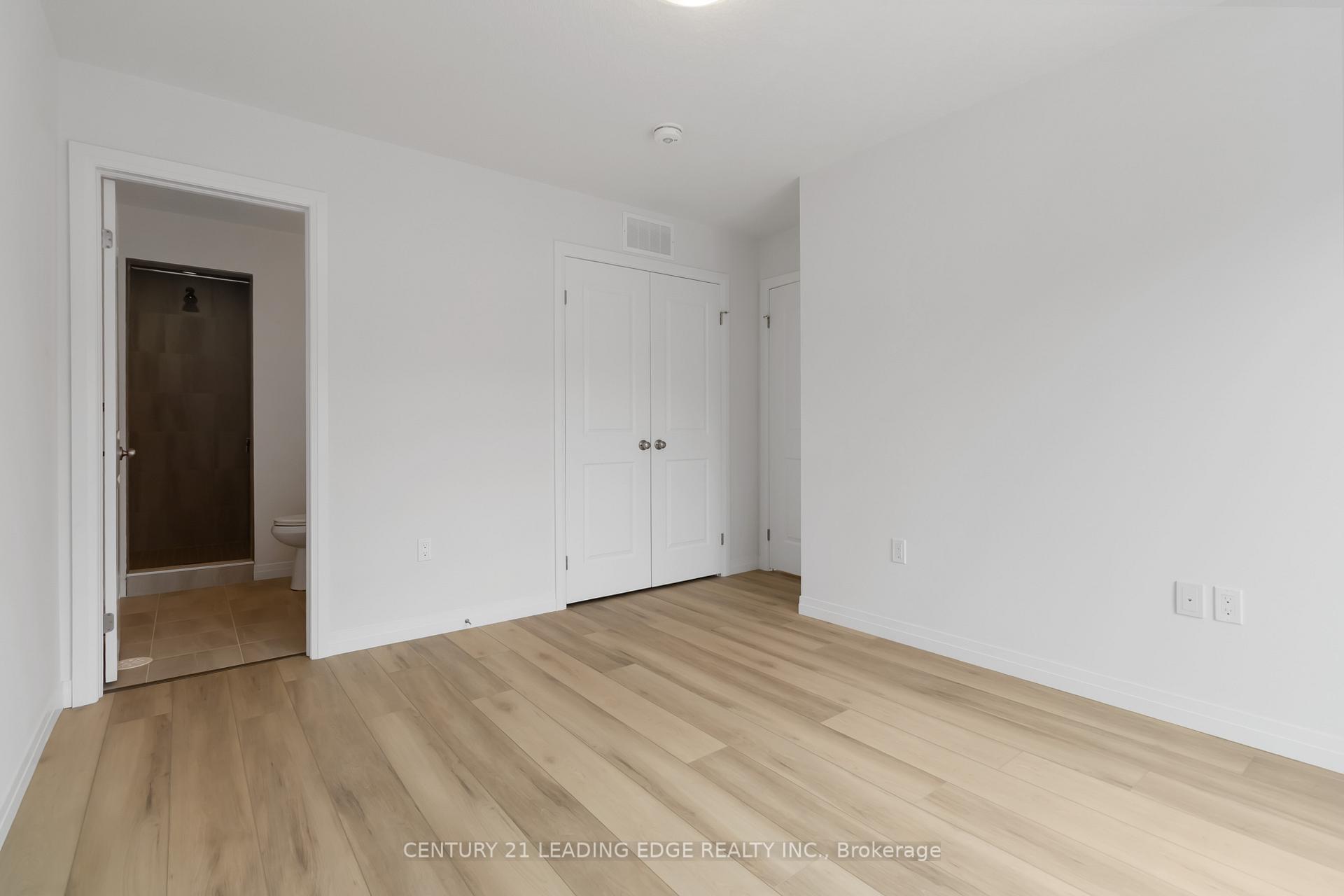 Photo 16 of 42 Arabella Drive, Guelph, Kortright East — HOMEH