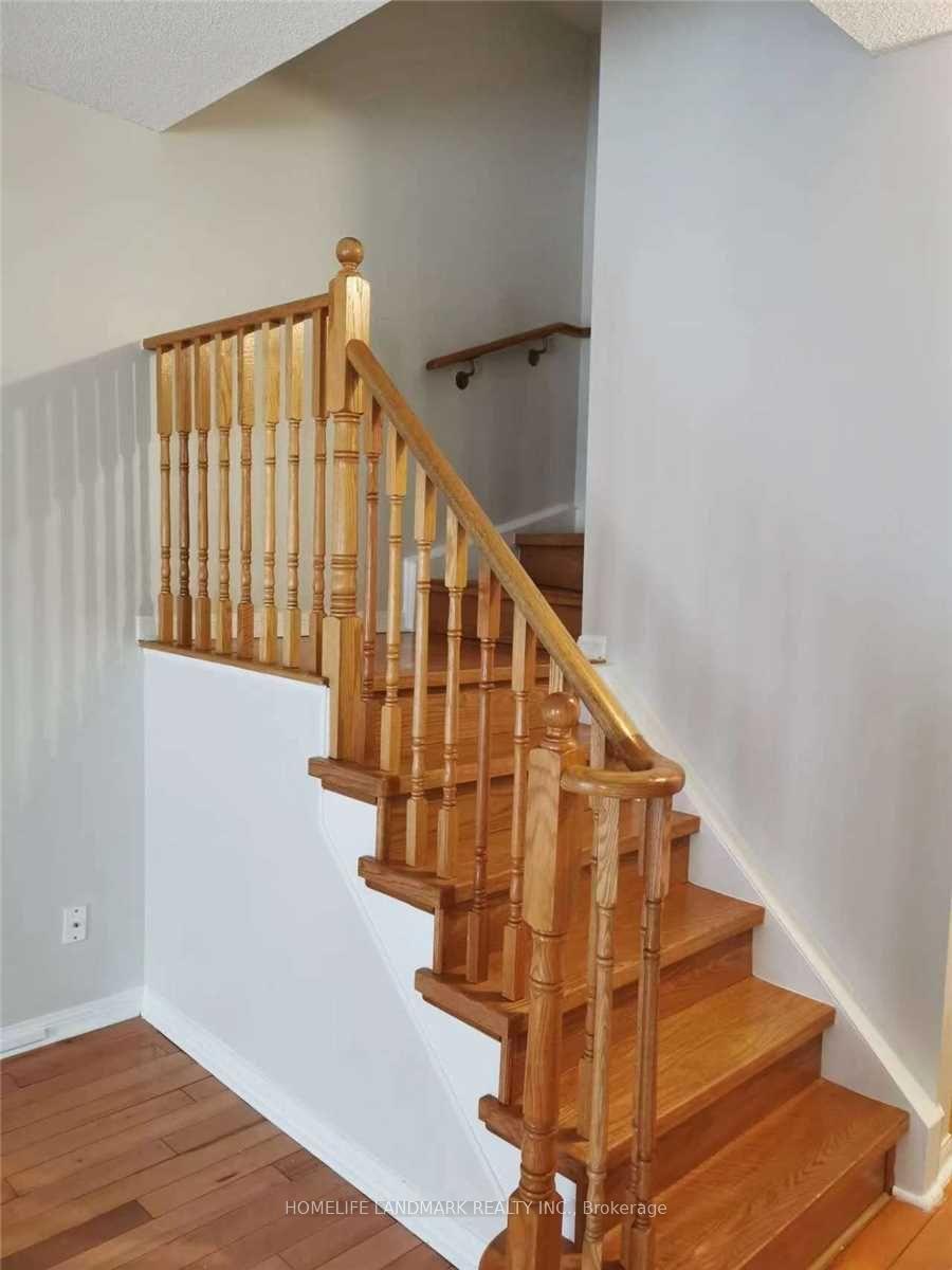 Photo 9 of Unit 11, 12 Cox Boulevard, Markham, Unionville — HOMEH