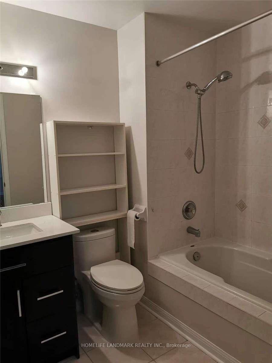 Photo 5 of Unit 11, 12 Cox Boulevard, Markham, Unionville — HOMEH