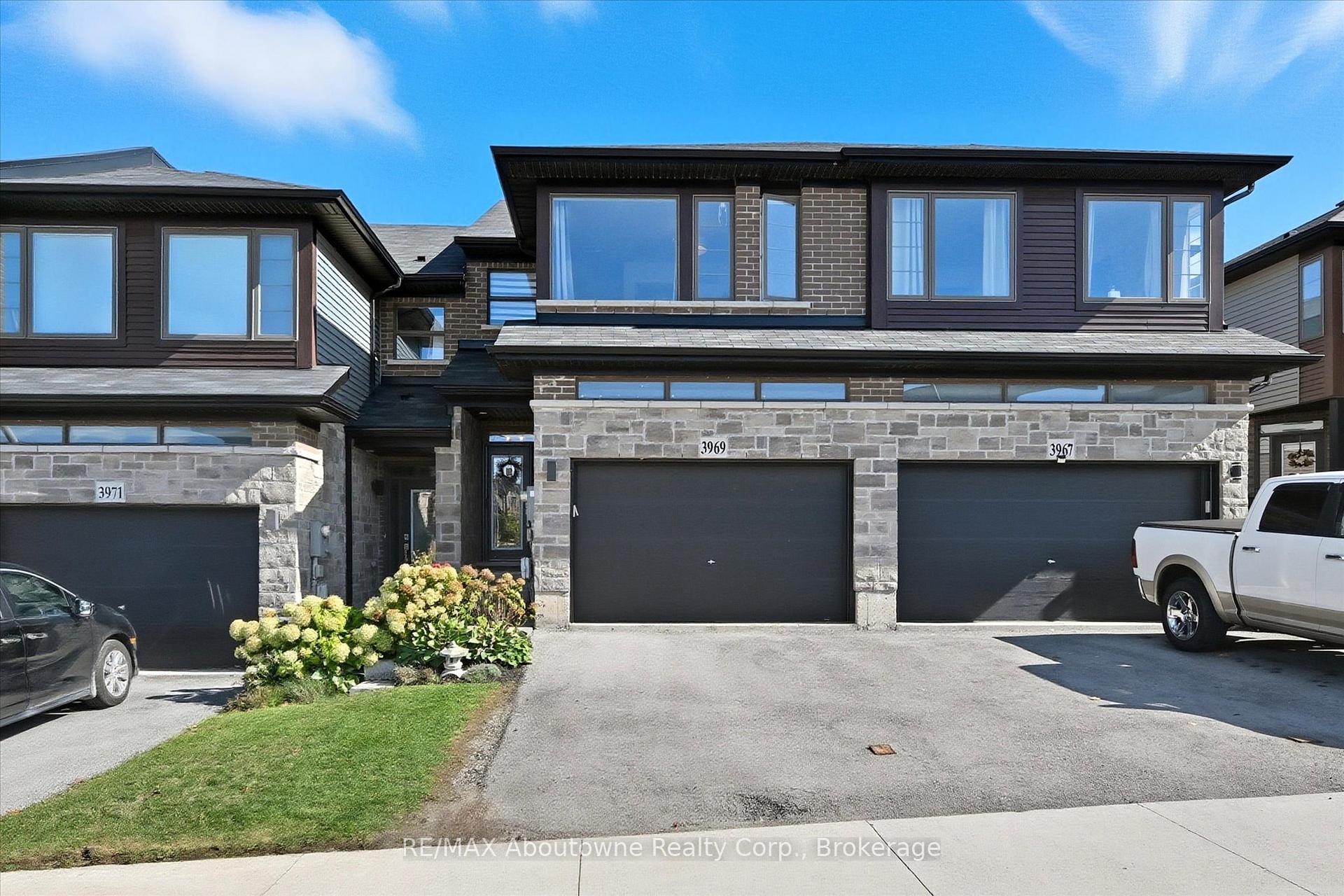 Photo 1 of 3969 Crown Street, Lincoln, Beamsville — HOMEH