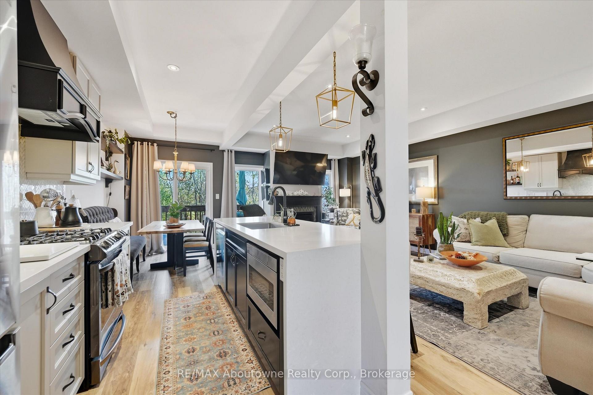 Photo 10 of 3969 Crown Street, Lincoln, Beamsville — HOMEH