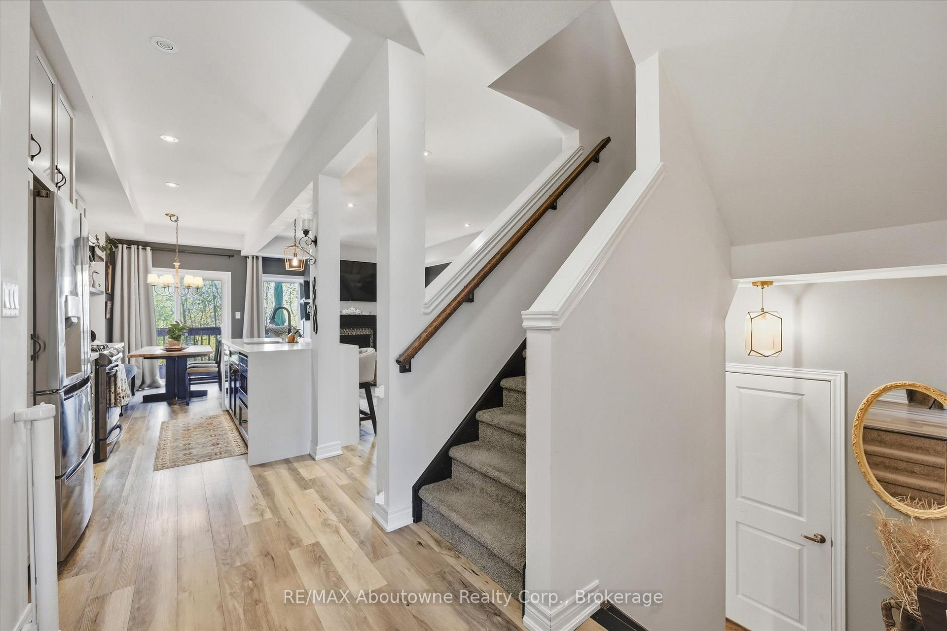 Photo 12 of 3969 Crown Street, Lincoln, Beamsville — HOMEH