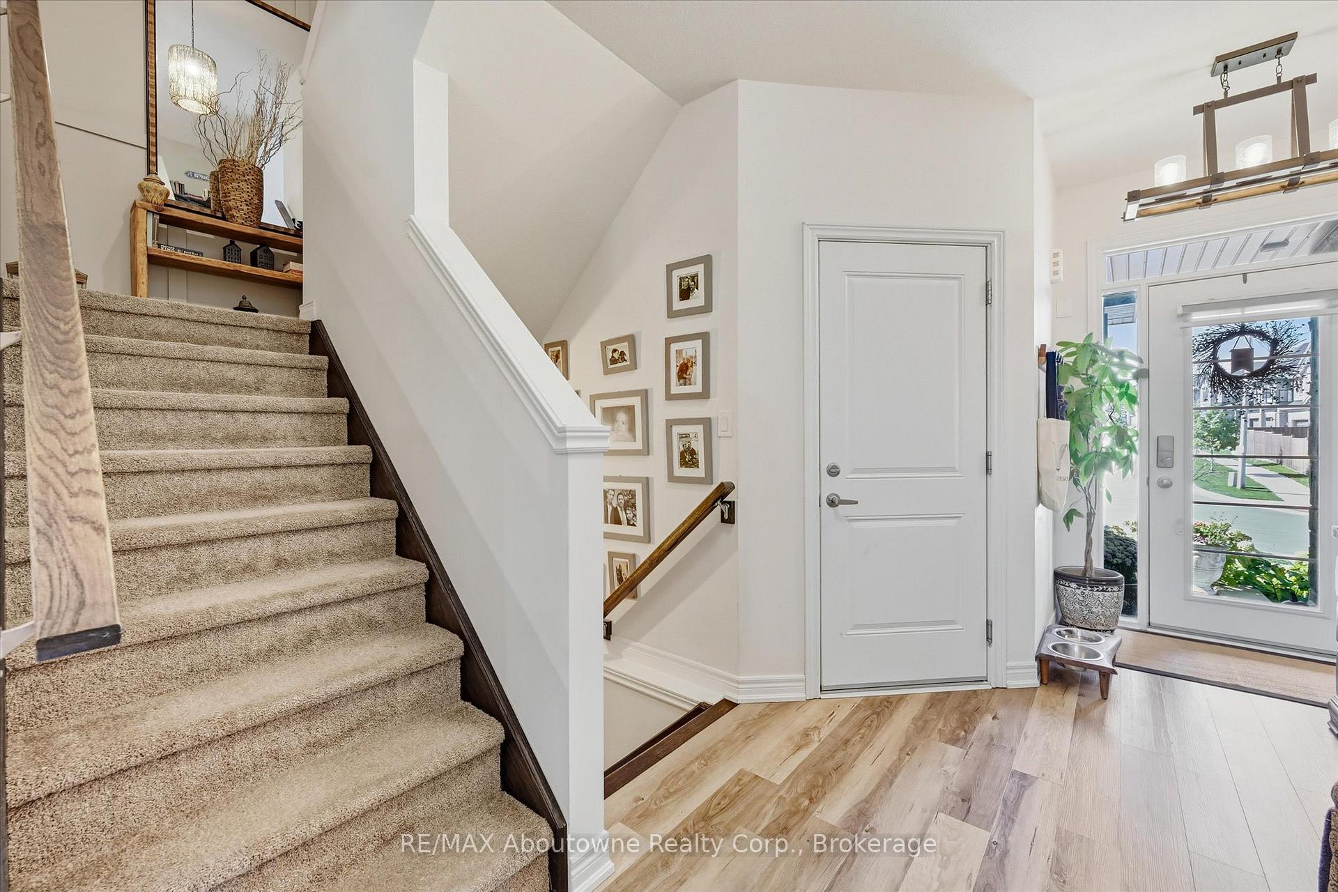 Photo 13 of 3969 Crown Street, Lincoln, Beamsville — HOMEH
