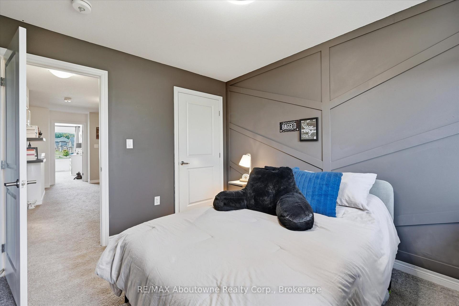 Photo 23 of 3969 Crown Street, Lincoln, Beamsville — HOMEH