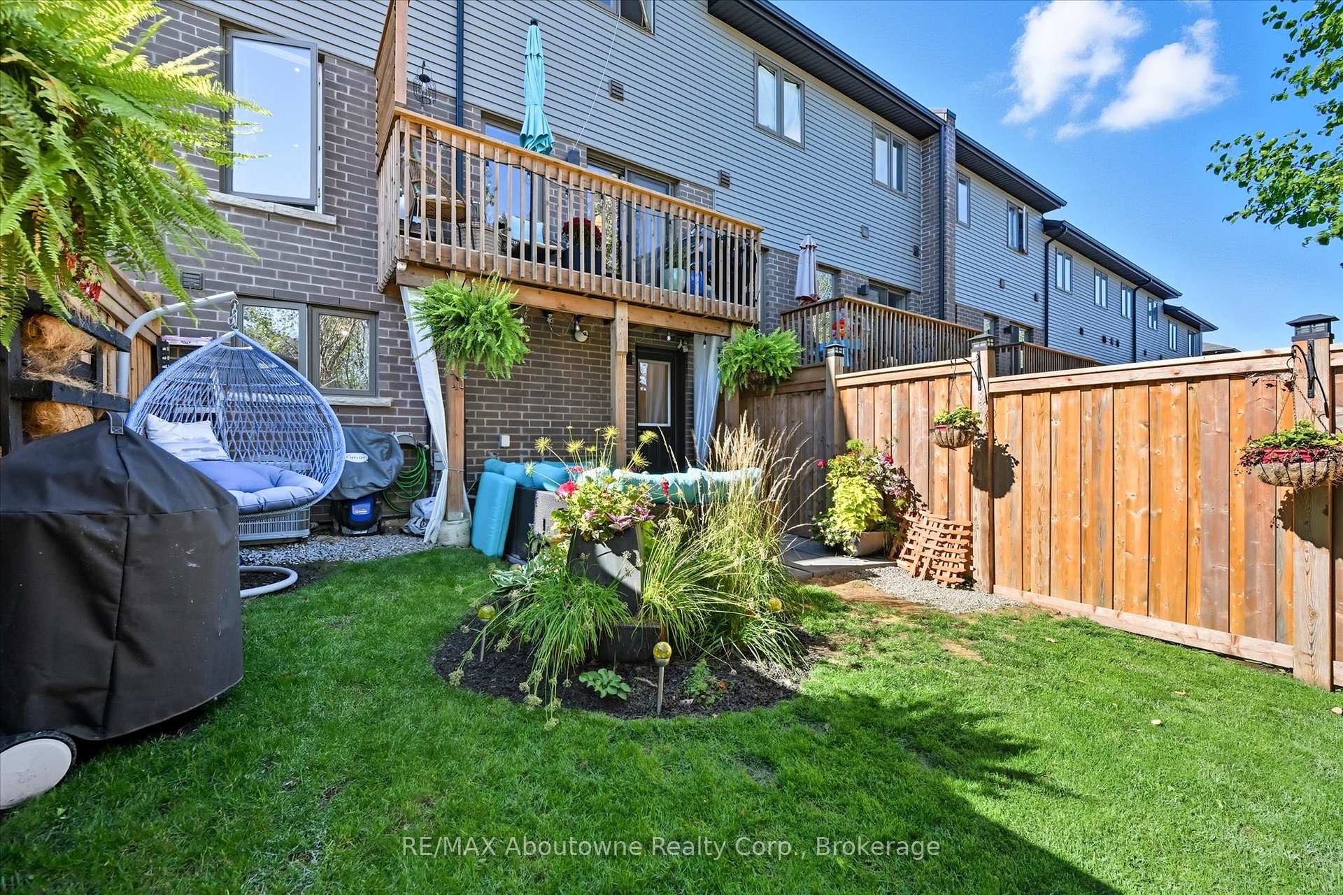 Photo 34 of 3969 Crown Street, Lincoln, Beamsville — HOMEH