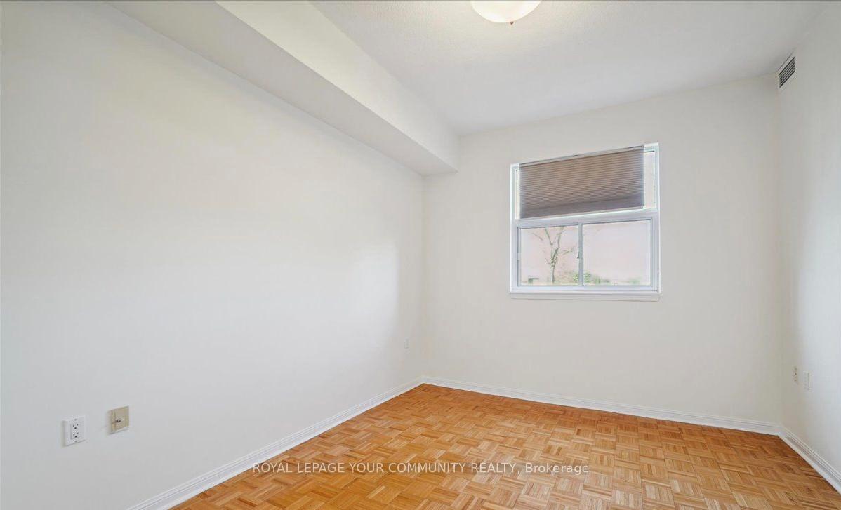 Photo 17 of Unit 114, 2506 Rutherford Road, Vaughan, Maple — HOMEH