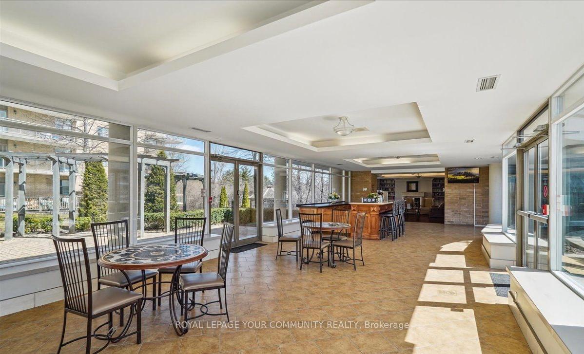 Photo 18 of Unit 114, 2506 Rutherford Road, Vaughan, Maple — HOMEH