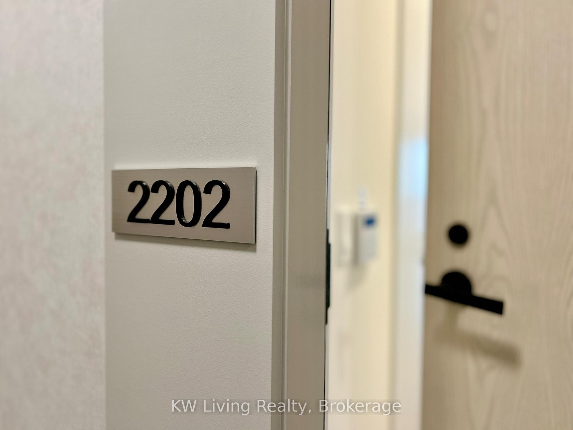 Photo 4 of Unit 2202, 195 Commerce Street, Vaughan, Vaughan Corporate Centre — HOMEH