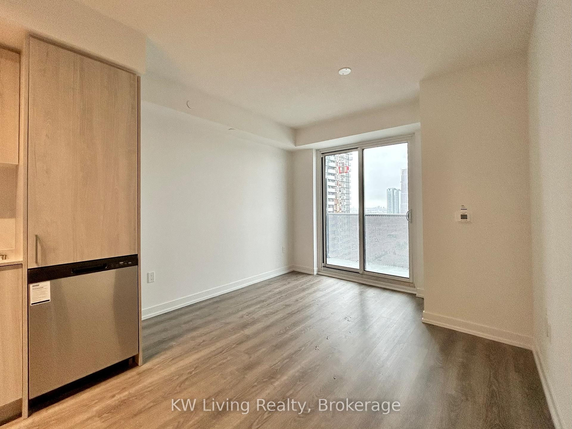 Photo 7 of Unit 2202, 195 Commerce Street, Vaughan, Vaughan Corporate Centre — HOMEH