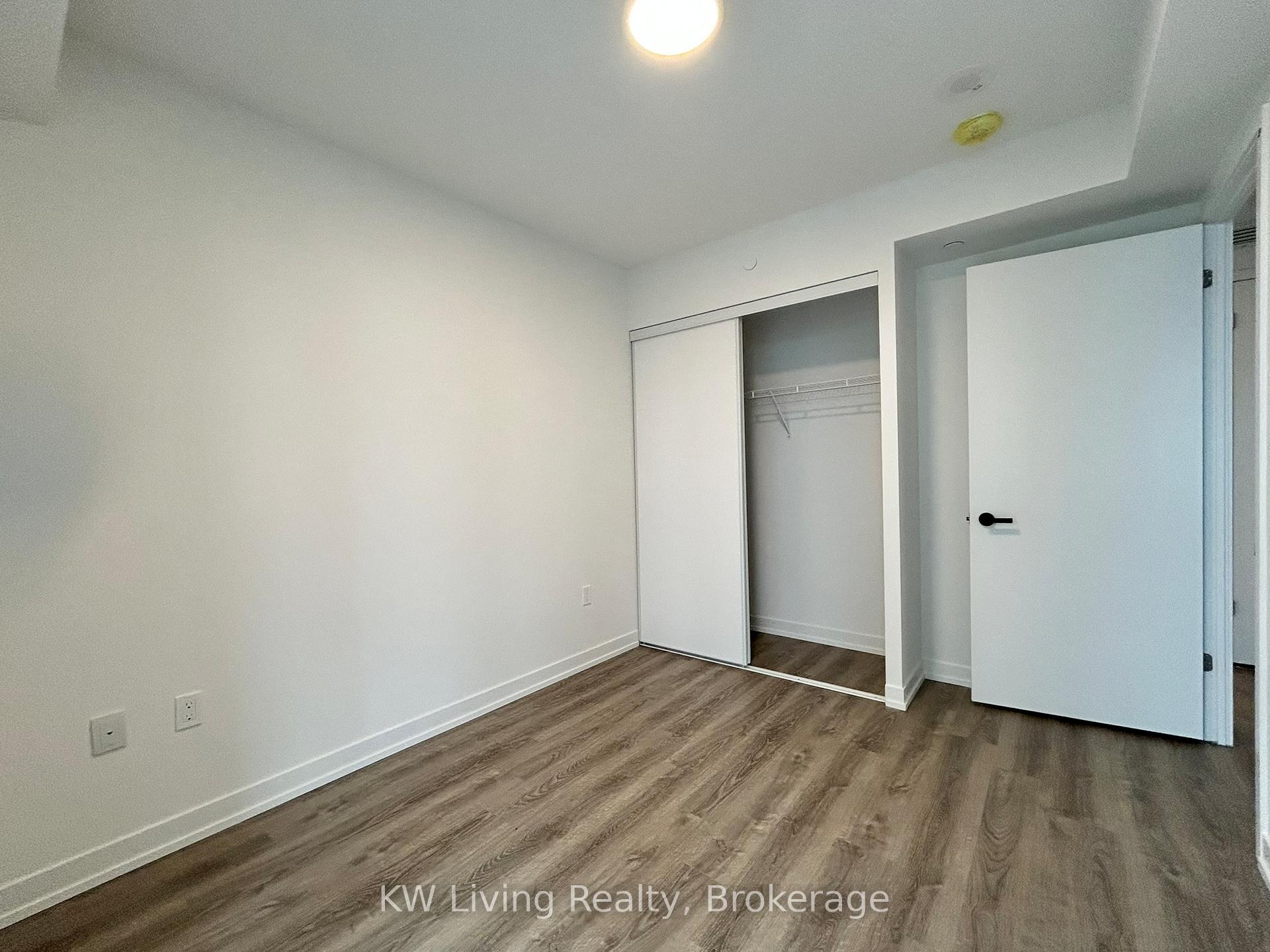 Photo 6 of Unit 2202, 195 Commerce Street, Vaughan, Vaughan Corporate Centre — HOMEH