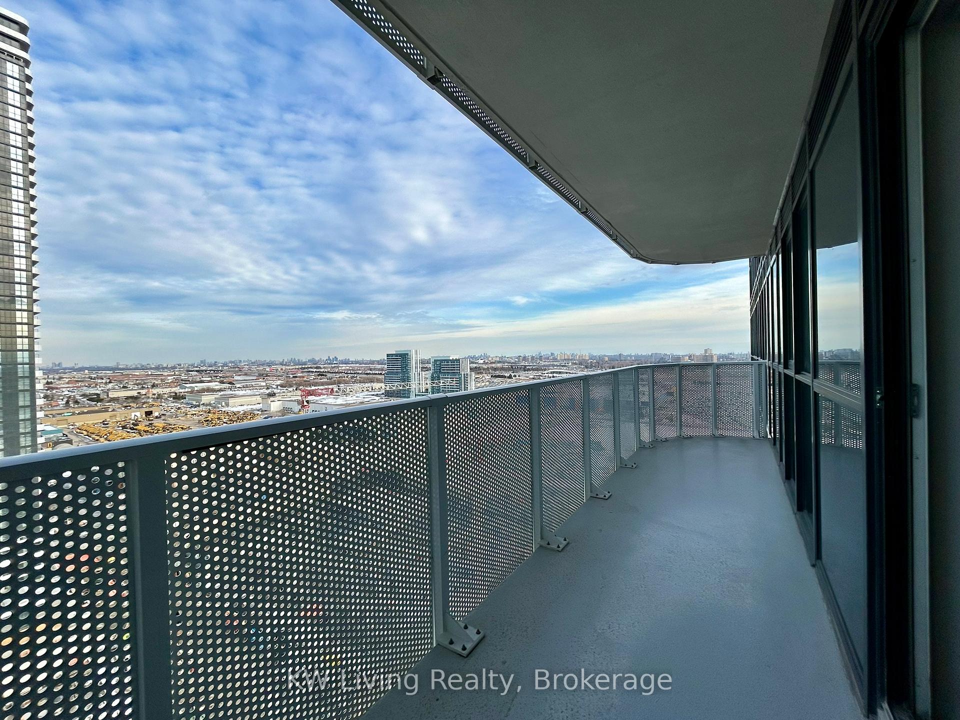 Photo 9 of Unit 2202, 195 Commerce Street, Vaughan, Vaughan Corporate Centre — HOMEH