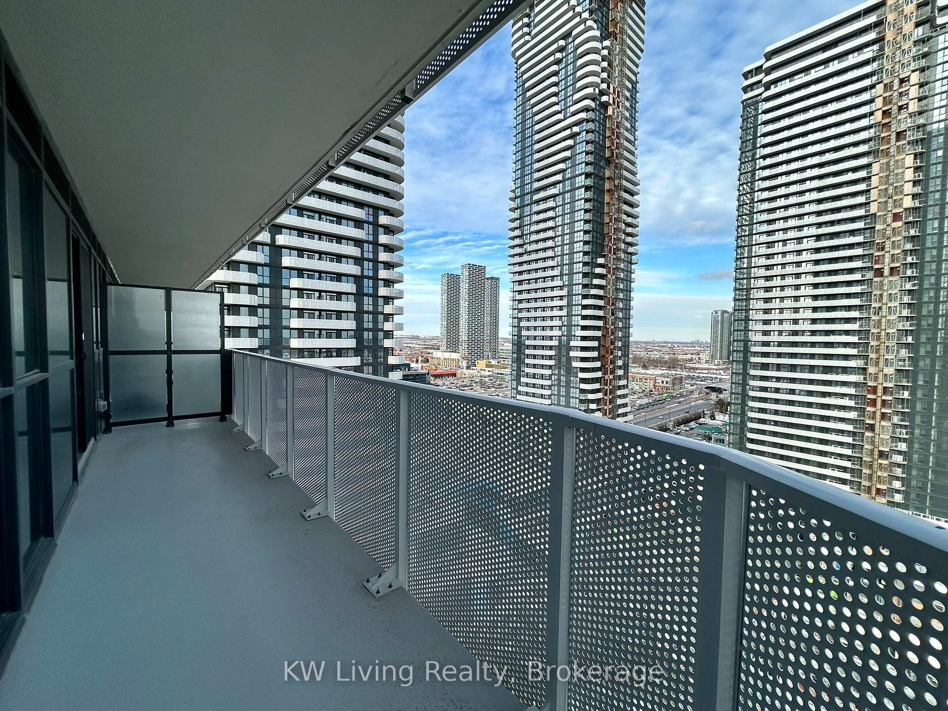 Photo 10 of Unit 2202, 195 Commerce Street, Vaughan, Vaughan Corporate Centre — HOMEH