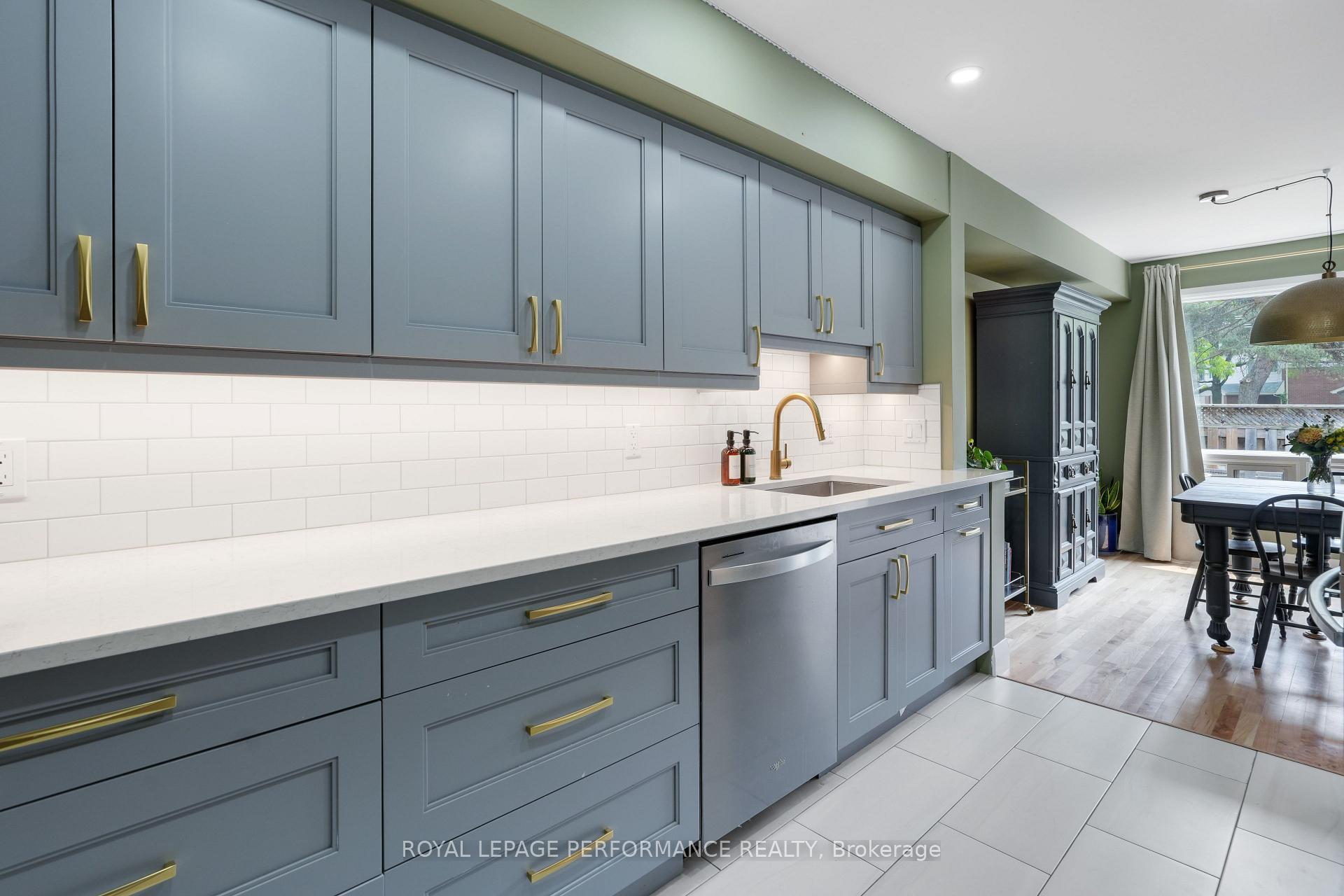 Photo 3 of Unit 24, 2415 Southvale Crescent, Ottawa, Sheffield Glen/Industrial Park — HOMEH