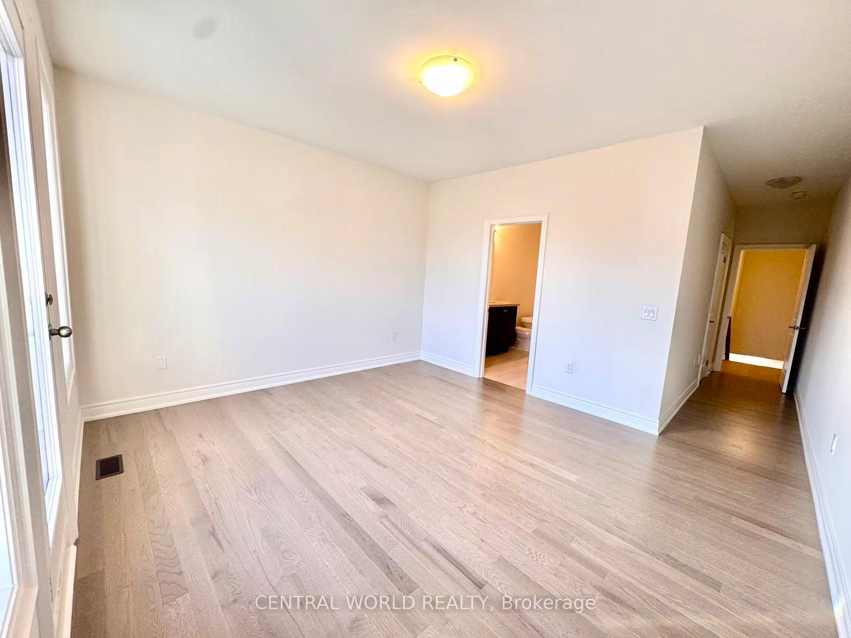 Photo 6 of 545 Vine Cliff Boulevard, Markham, Rural Markham — HOMEH
