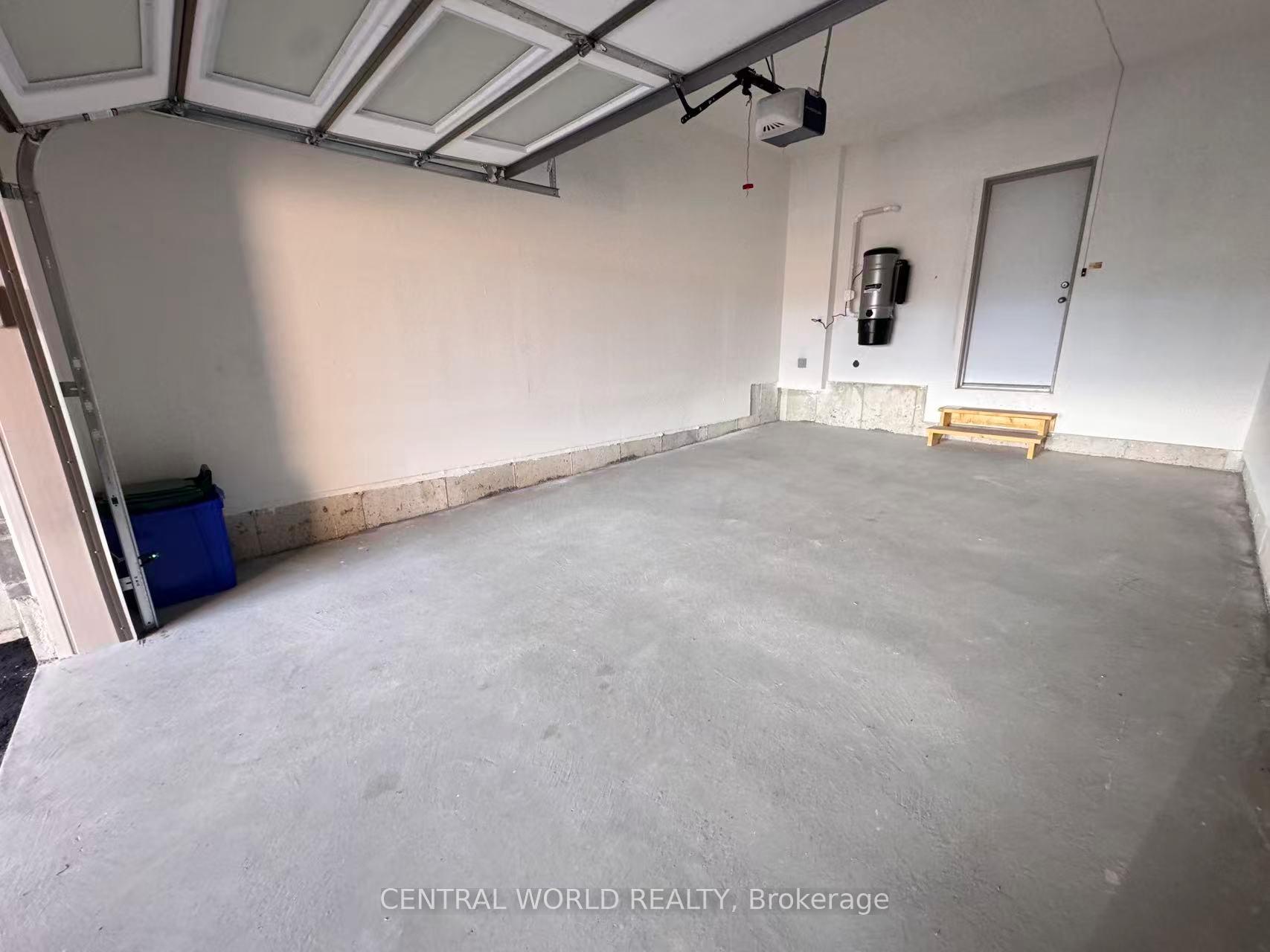Photo 12 of 545 Vine Cliff Boulevard, Markham, Rural Markham — HOMEH