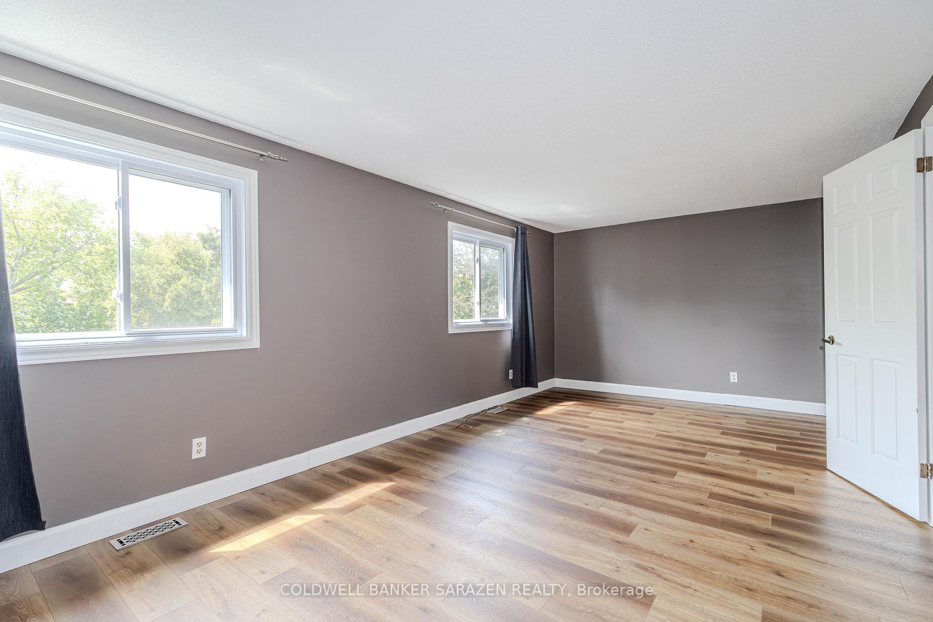 Photo 13 of 22 Crimson Gate, Ottawa, Hunt Club Park/Greenboro — HOMEH