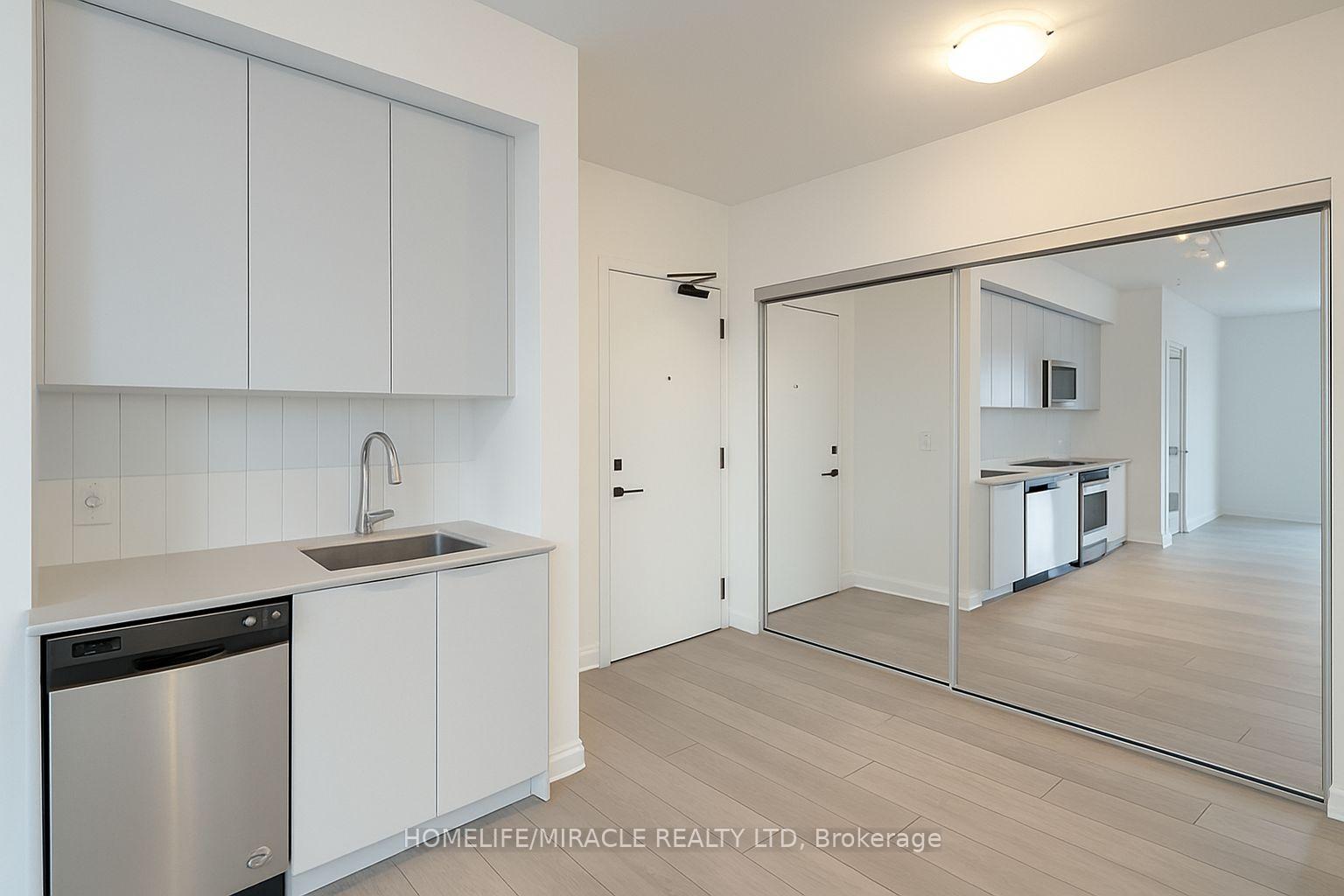 Photo 2 of Unit 504, 474 Caldari Road, Vaughan, Concord — HOMEH