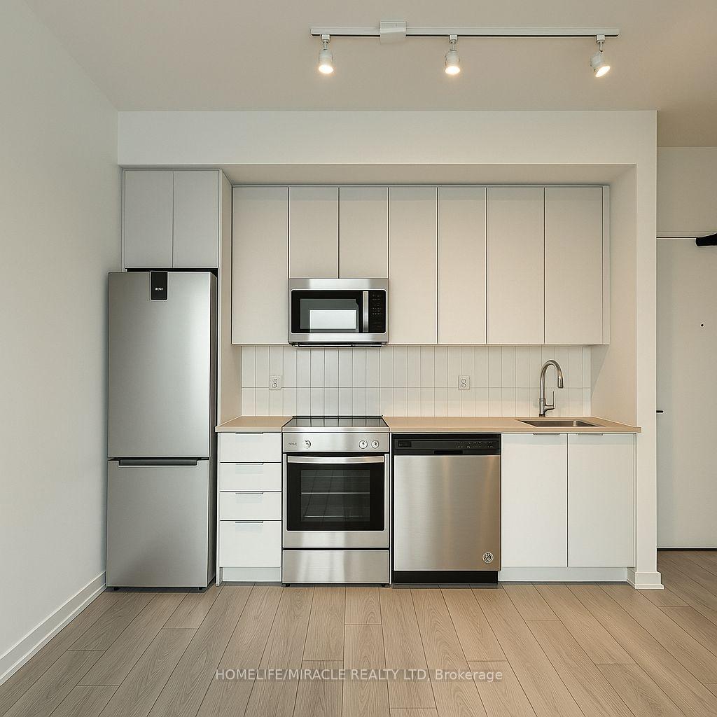 Photo 7 of Unit 504, 474 Caldari Road, Vaughan, Concord — HOMEH
