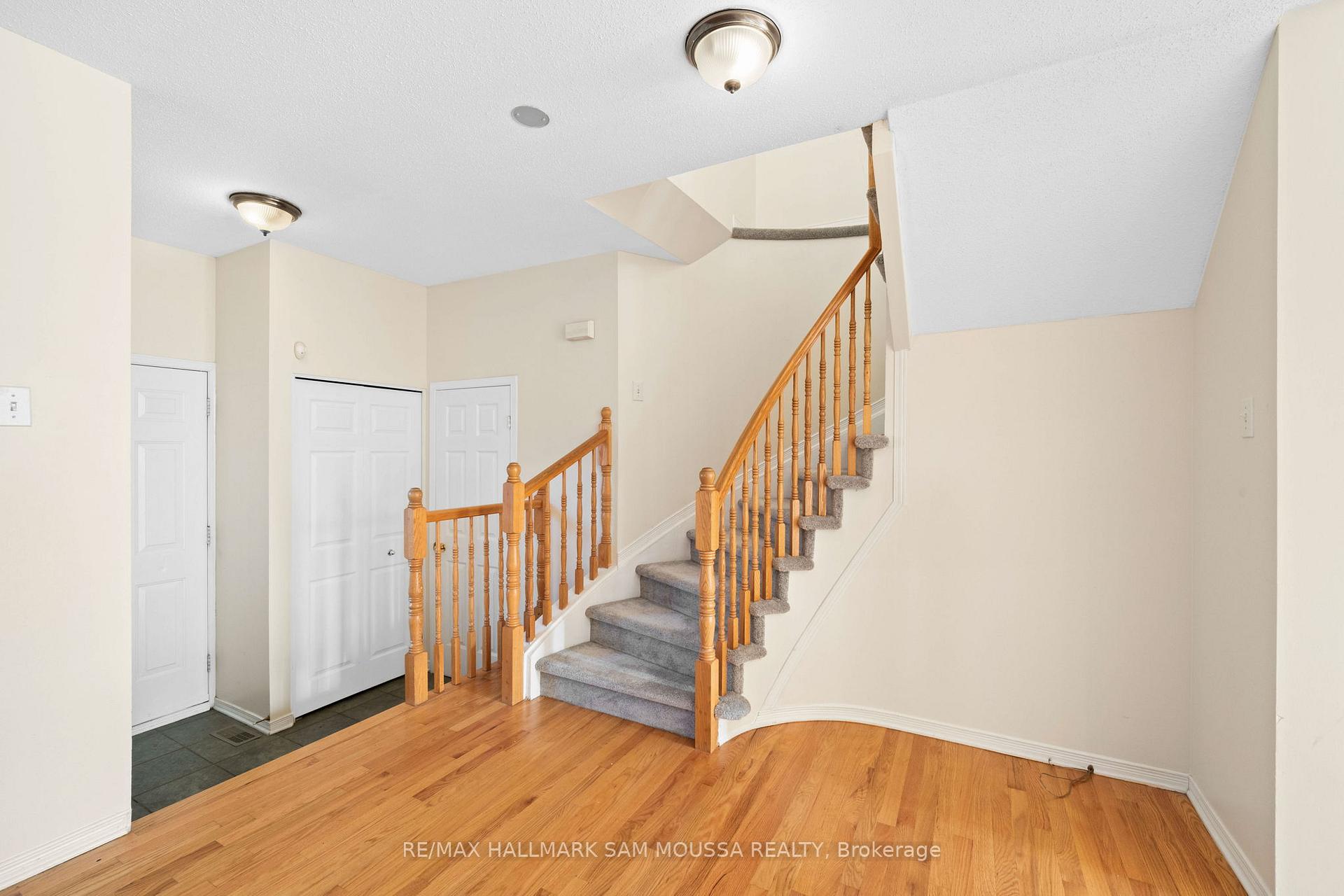 Photo 15 of 18 Drumso Street, Ottawa, Hunt Club Park/Greenboro — HOMEH